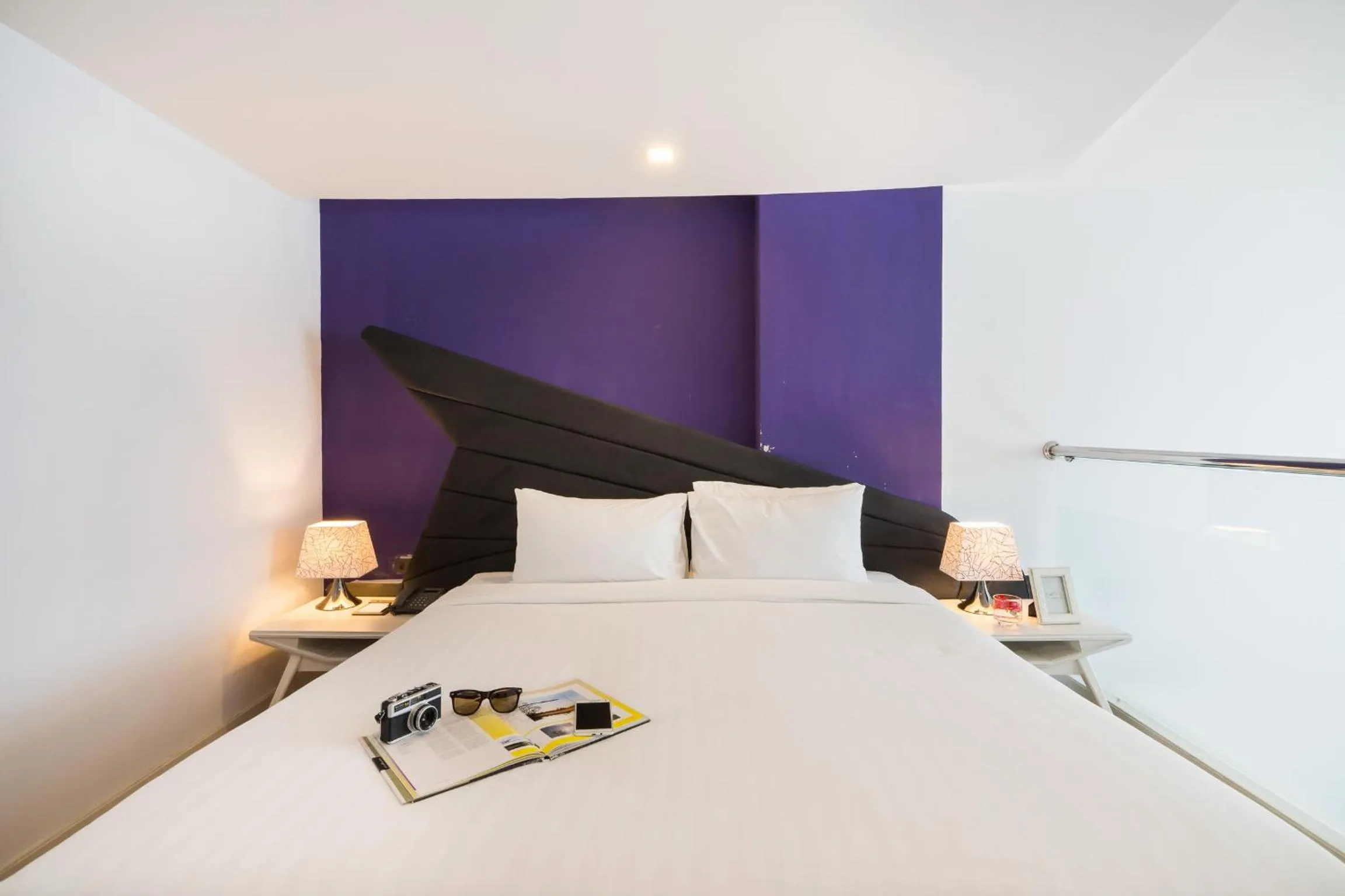 TV and multimedia, Bed in Blue Boat Hotel JC