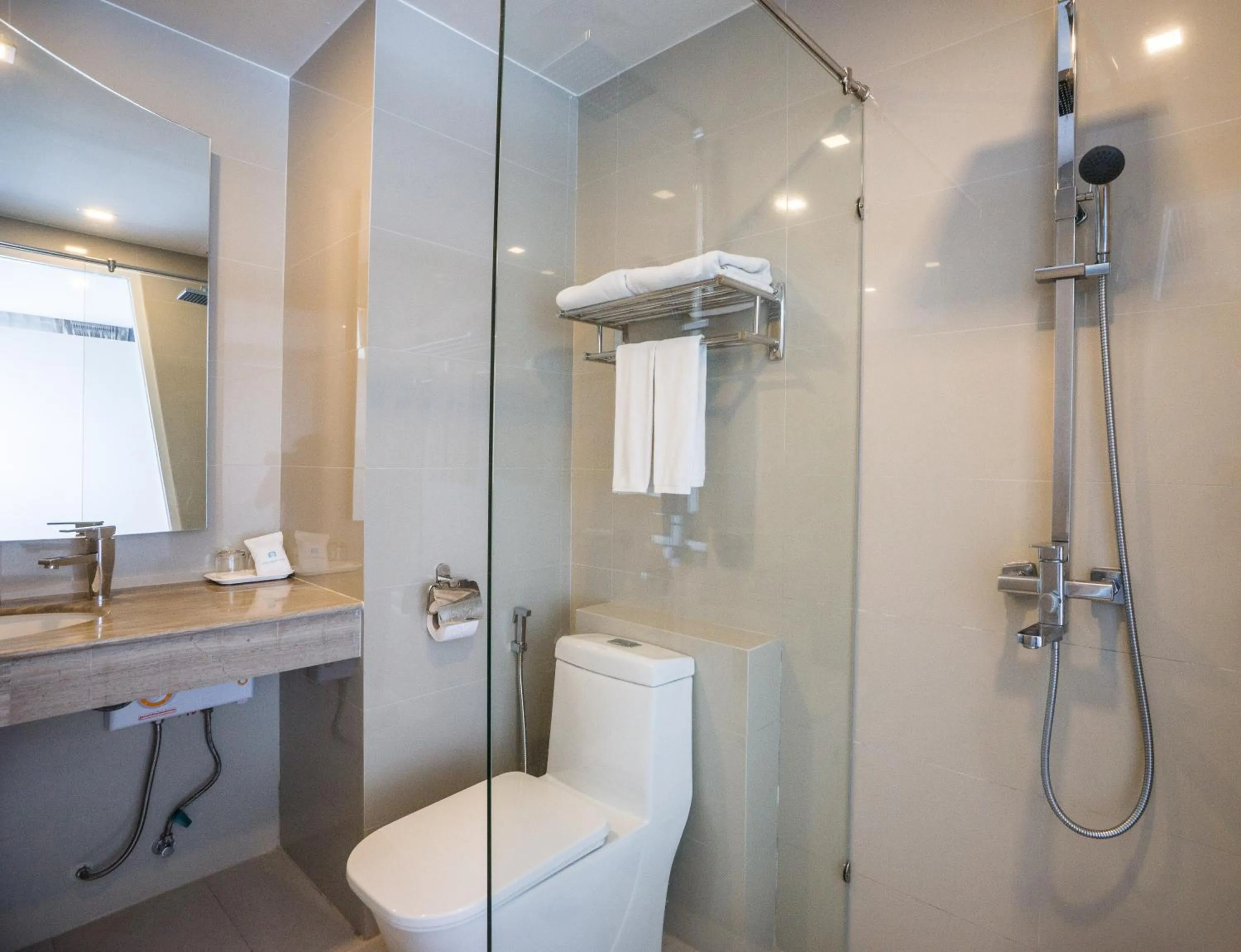 Bathroom in Blue Boat Hotel JC