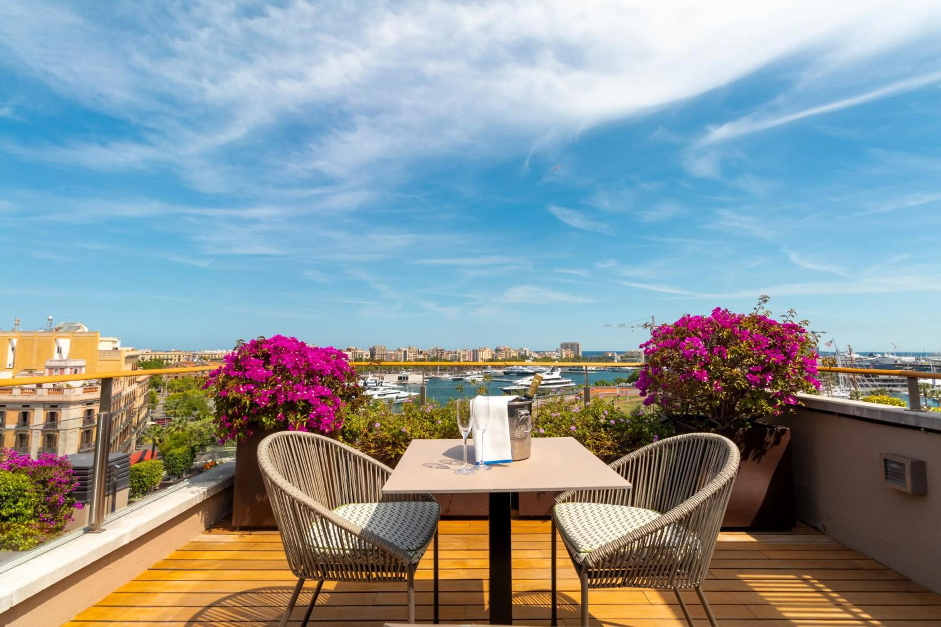 Patio in Duquesa Suites Landmark Hotel by Grup Duquessa