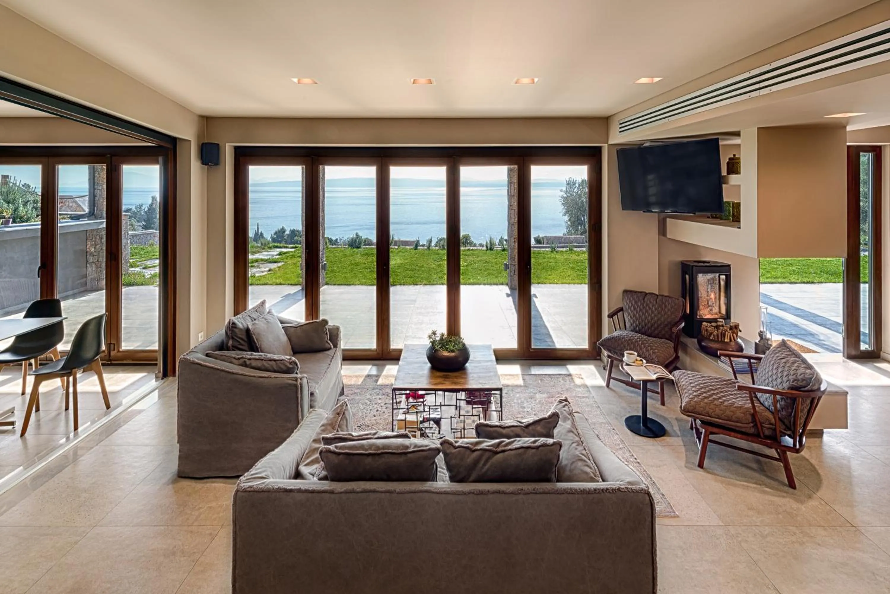 Lobby or reception in Elimnion Resort