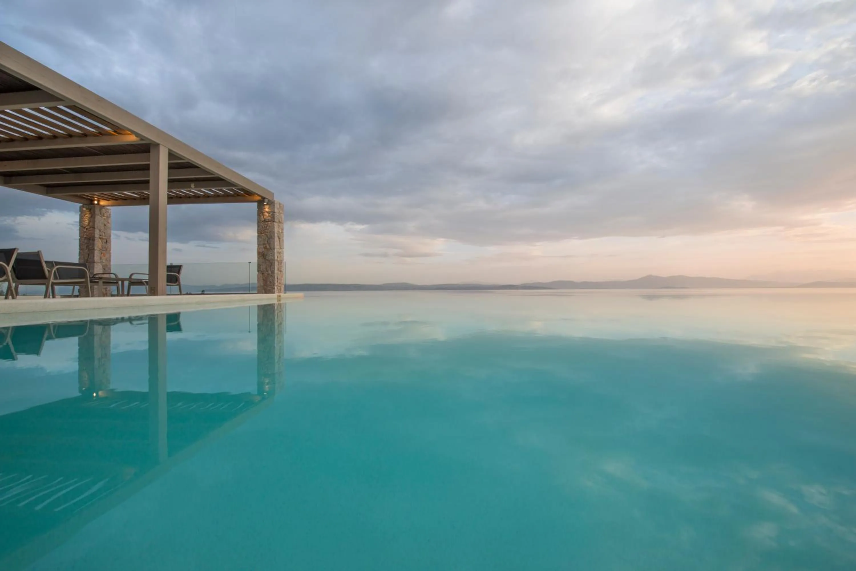 Swimming pool in Elimnion Resort