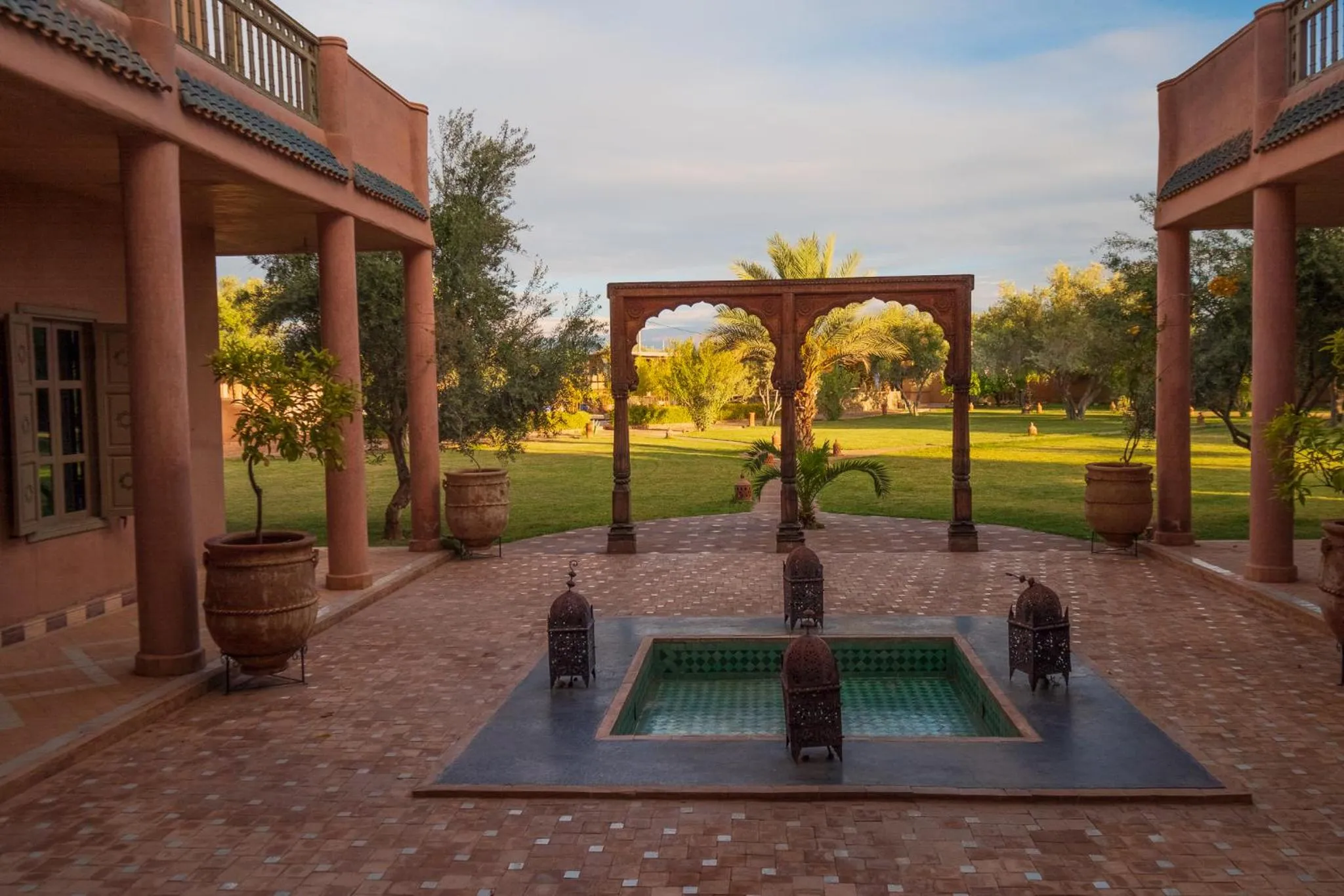 Patio in SOBOL Le Chant des Oliviers