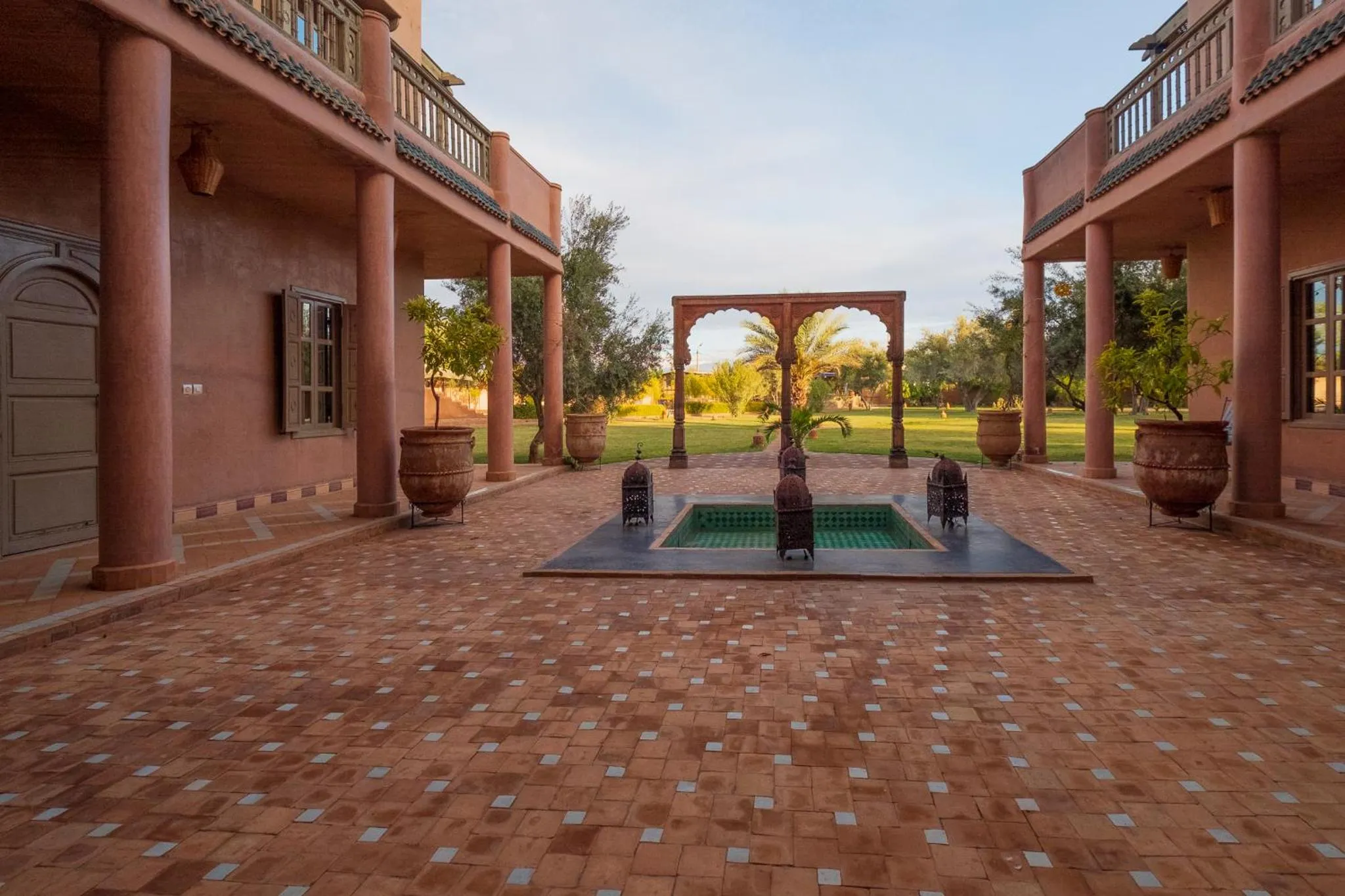 Patio in SOBOL Le Chant des Oliviers