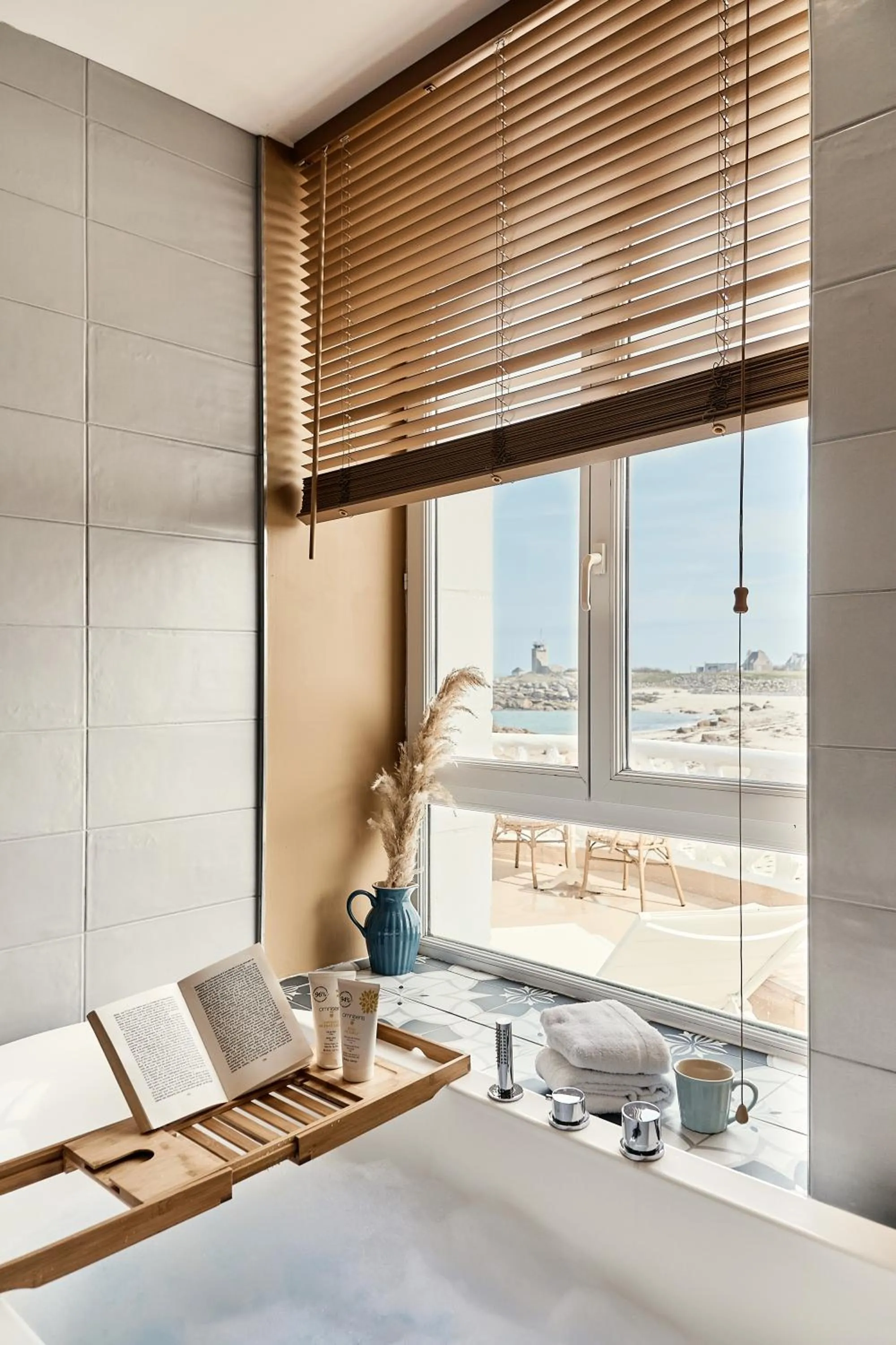 Bathroom in Hôtel de la Mer & Spa