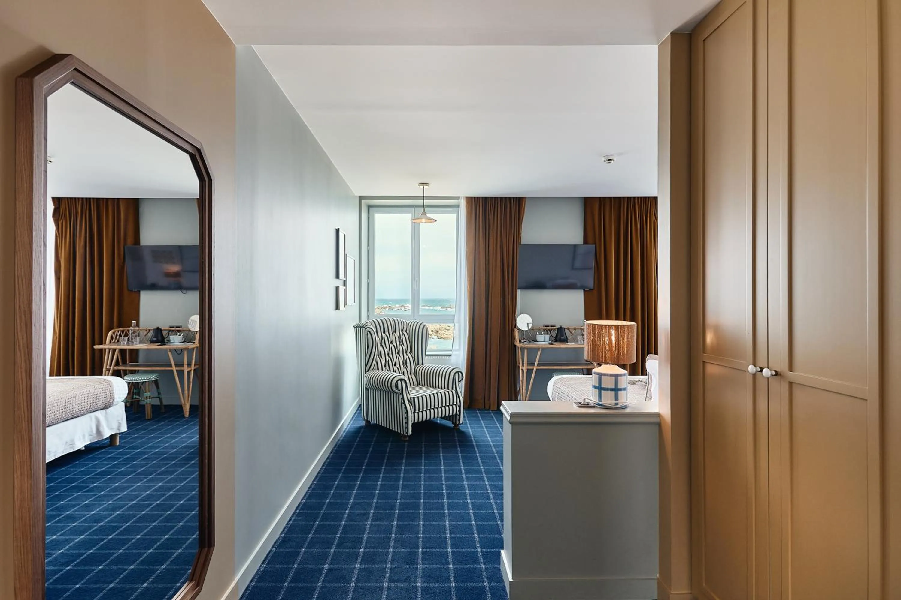 Bed in Hôtel de la Mer & Spa