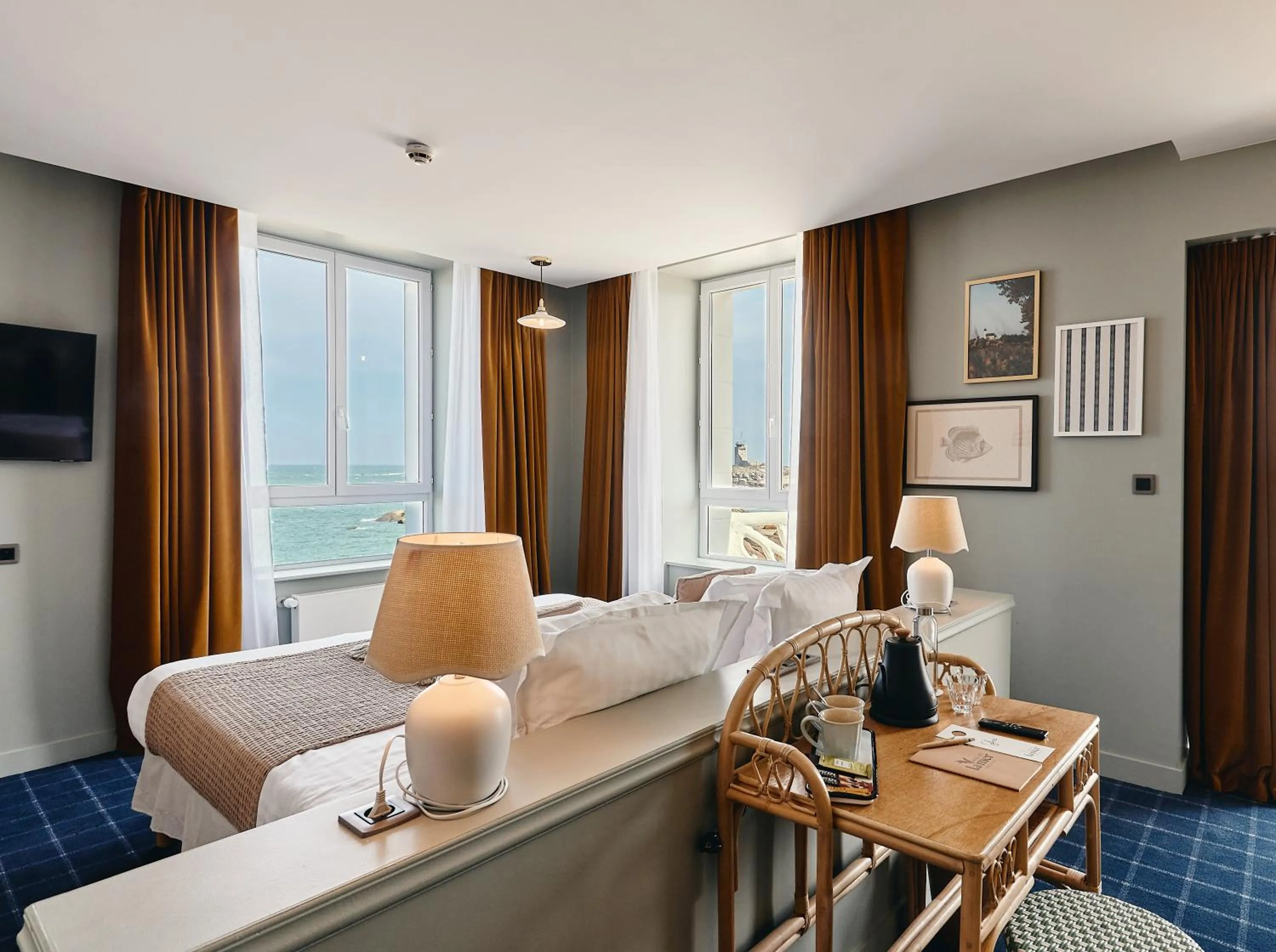 Bed in Hôtel de la Mer & Spa