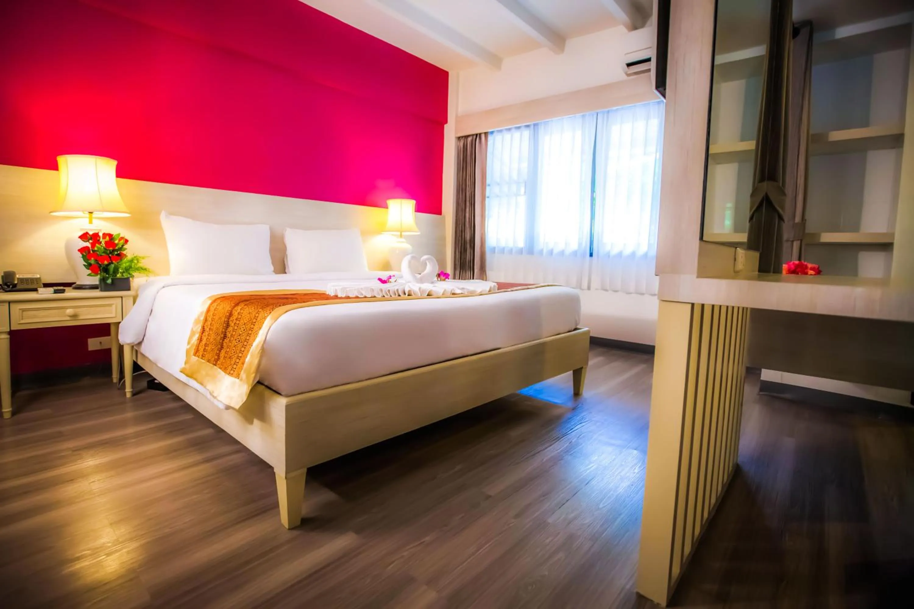 Bedroom, Bed in Natural Park Resort Pattaya