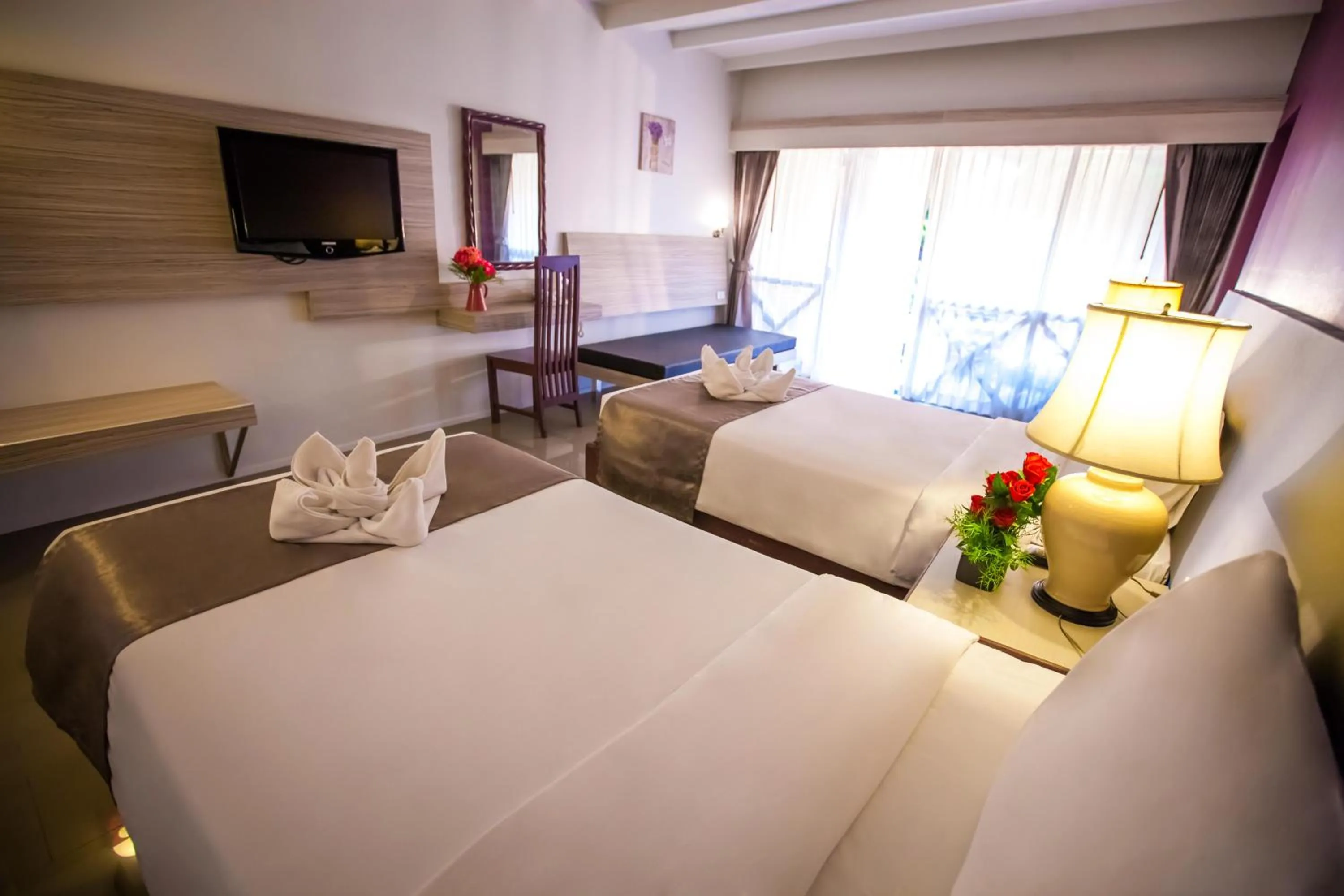 Bedroom, Bed in Natural Park Resort Pattaya