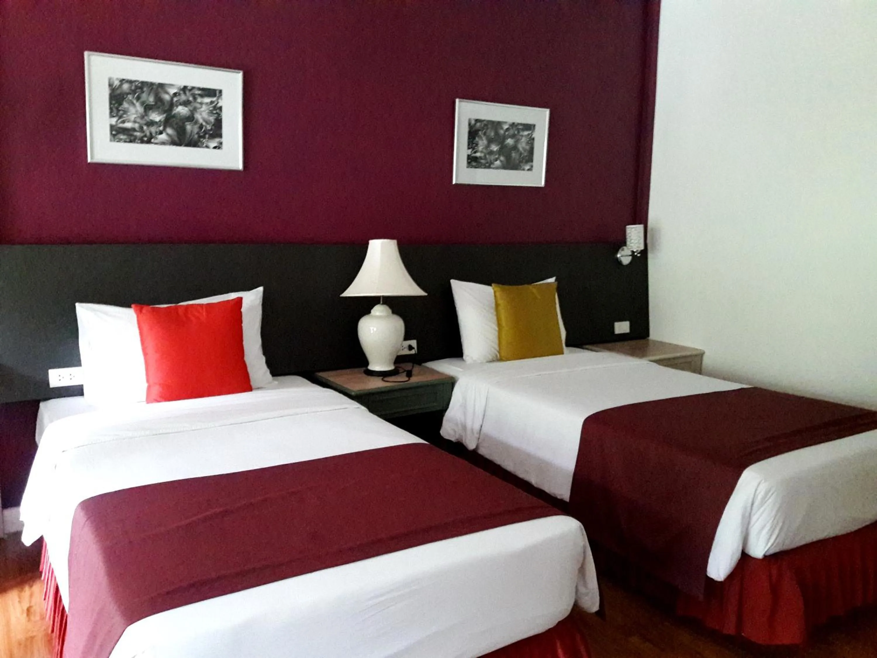 Bedroom, Bed in Natural Park Resort Pattaya