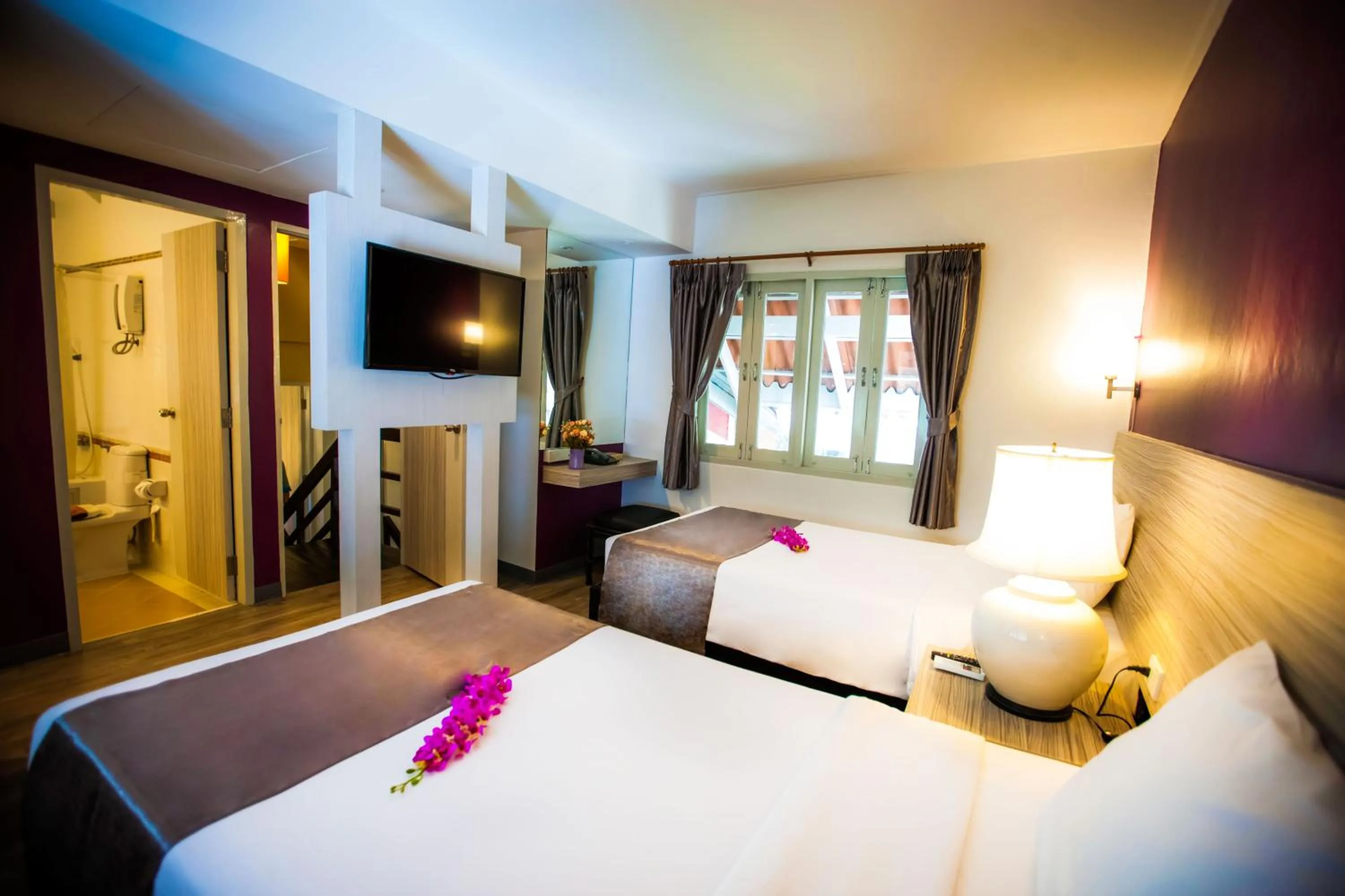 Bedroom, Bed in Natural Park Resort Pattaya