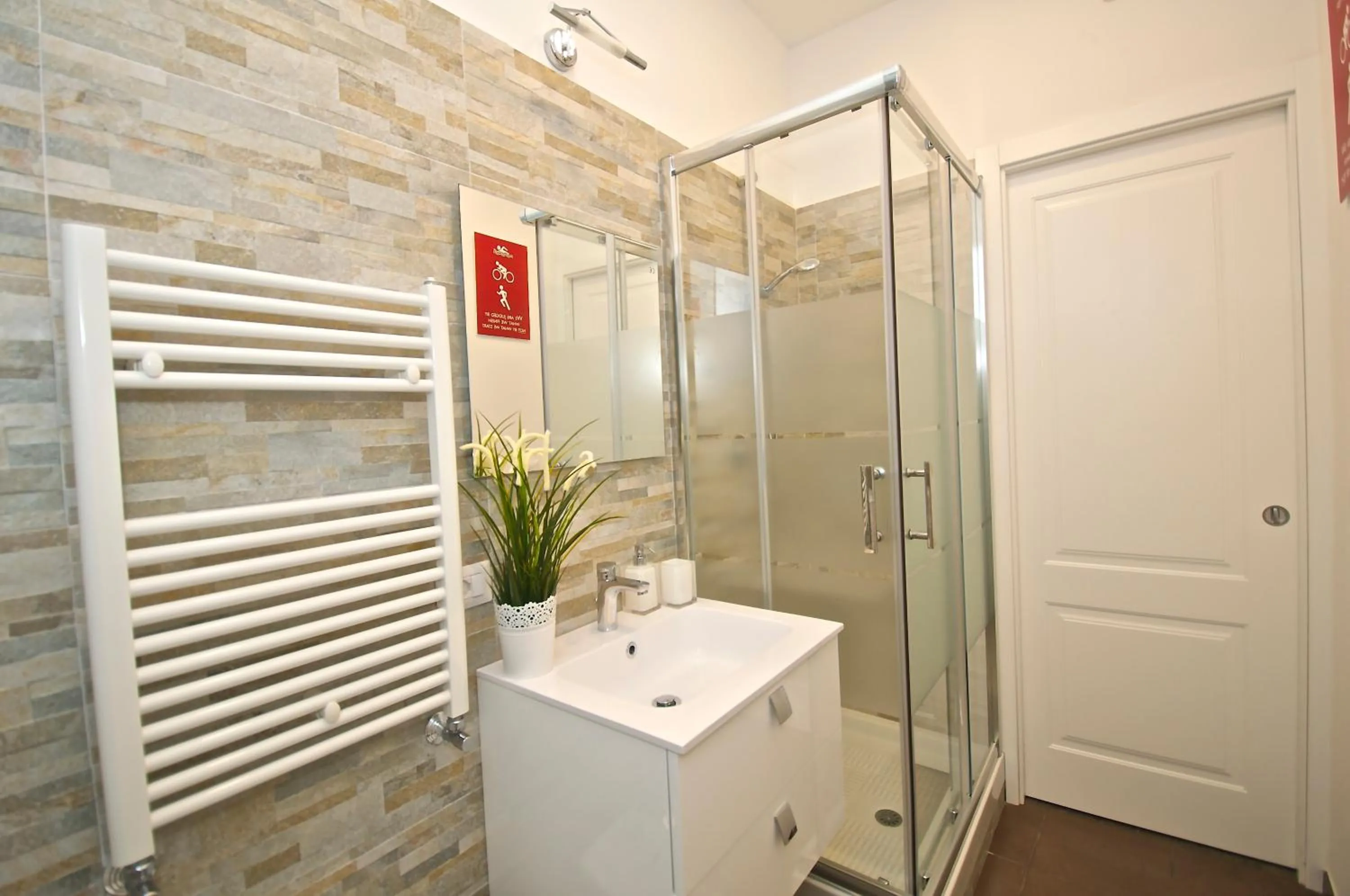 Bathroom in Flaminio Butterfly House