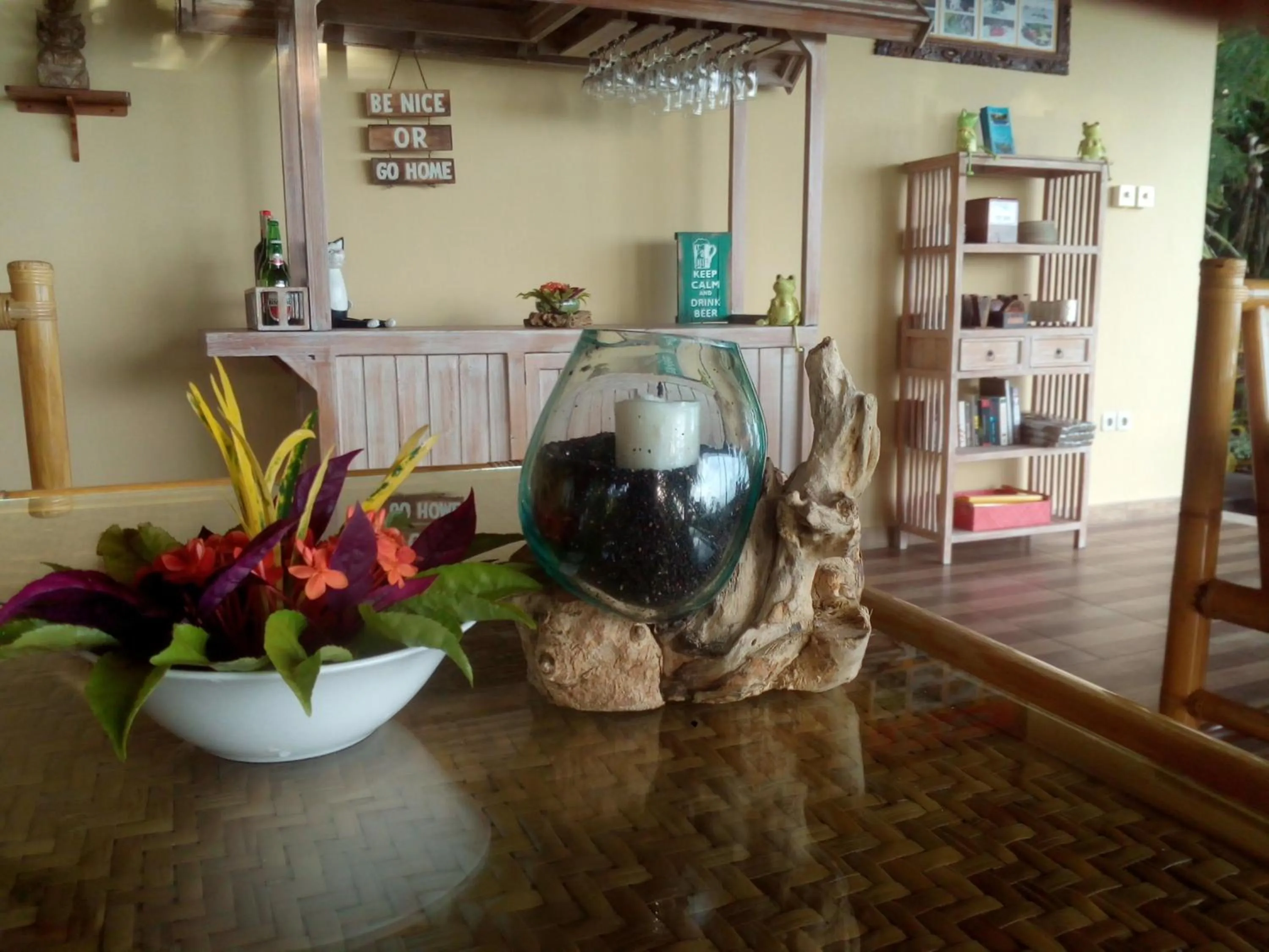 Restaurant/places to eat in Alam Mimpi Bali