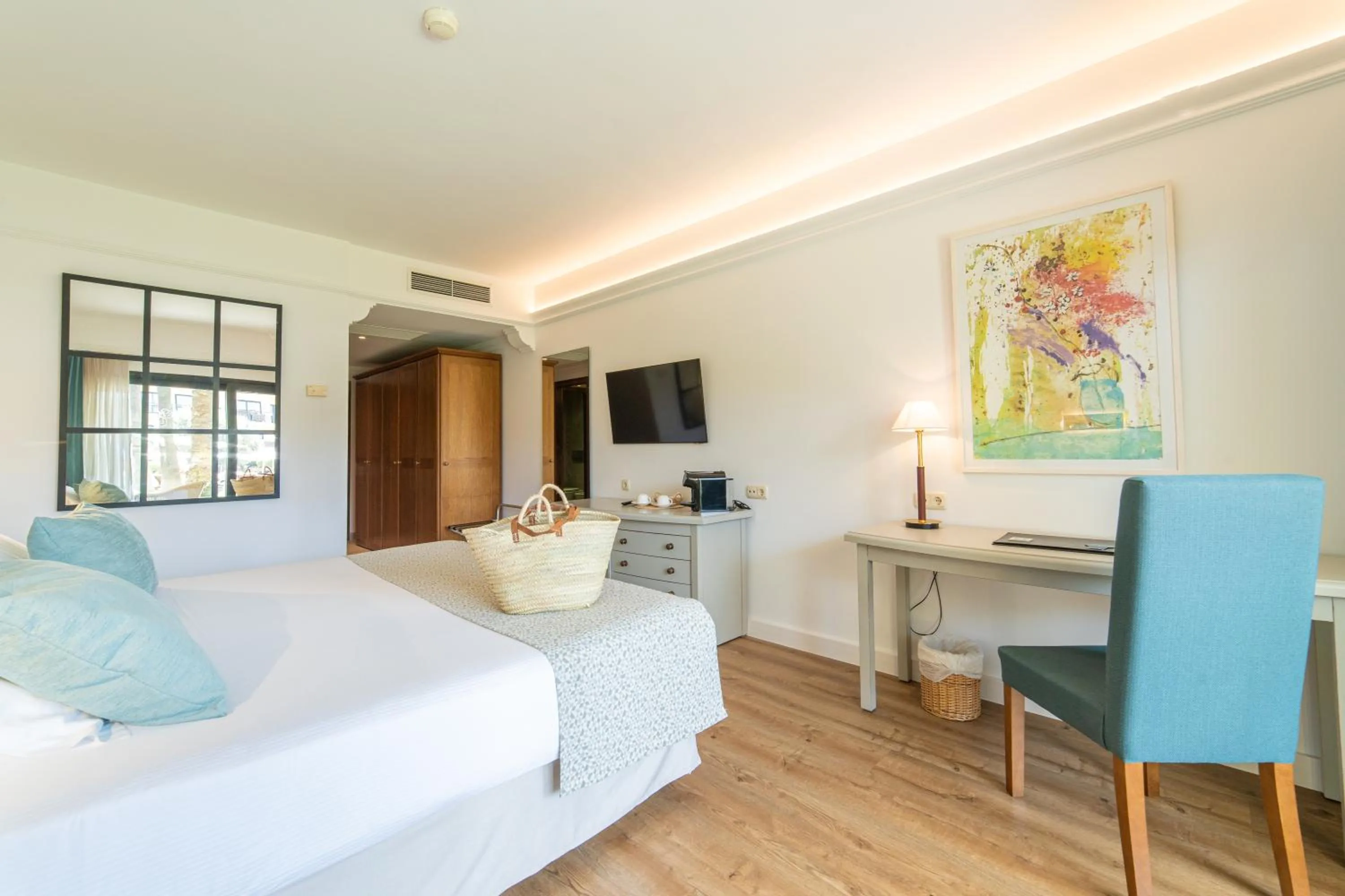 Bed in CM Mallorca Palace - Only Adults