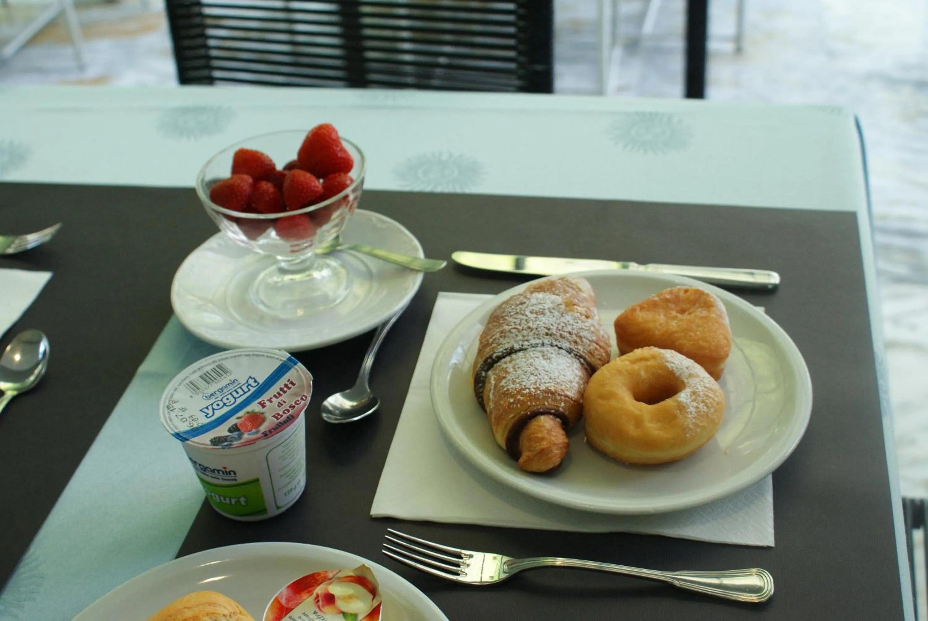 Food and drinks in Hotel Marina