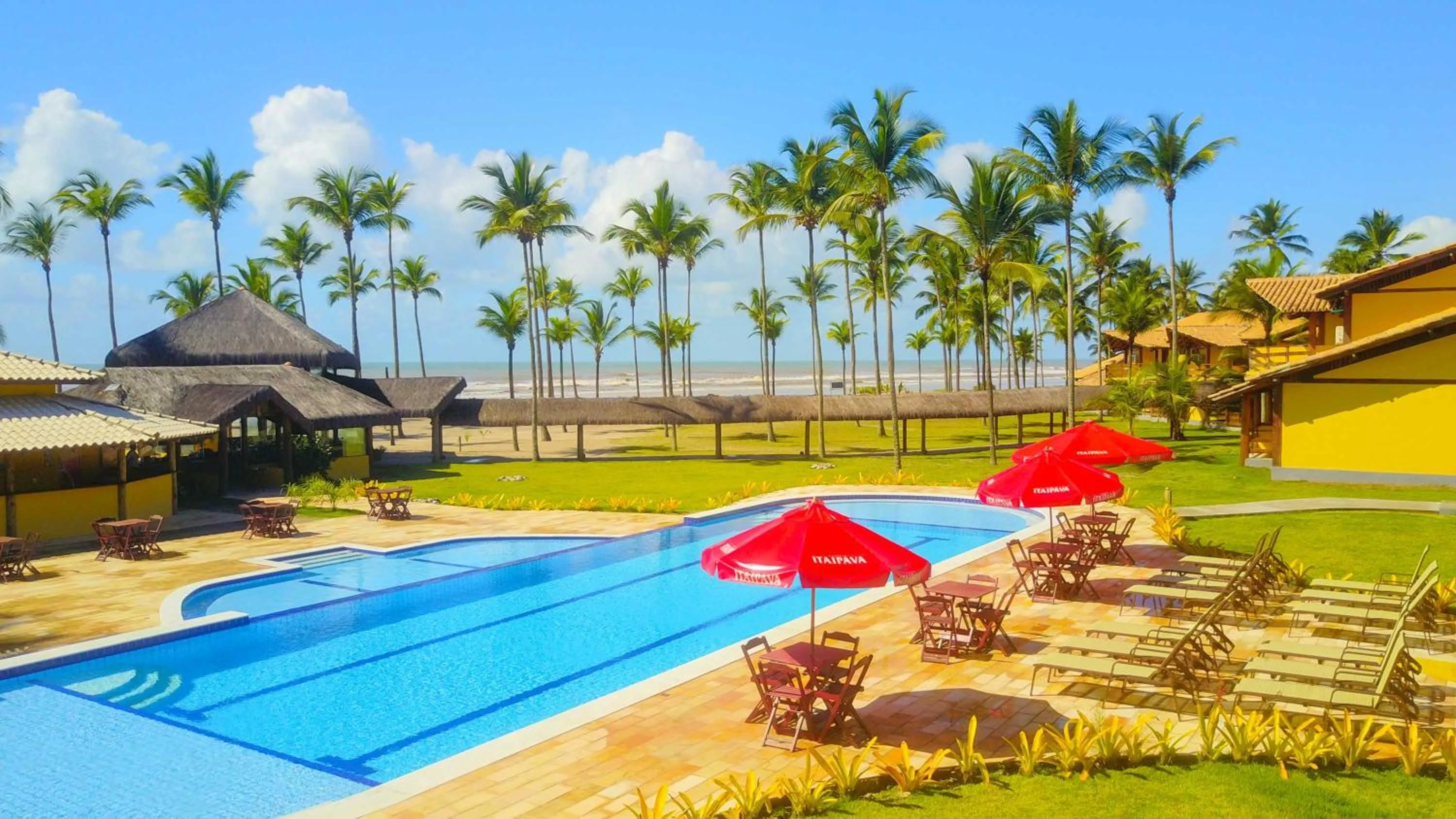 Swimming pool in Makaira Beach Resort