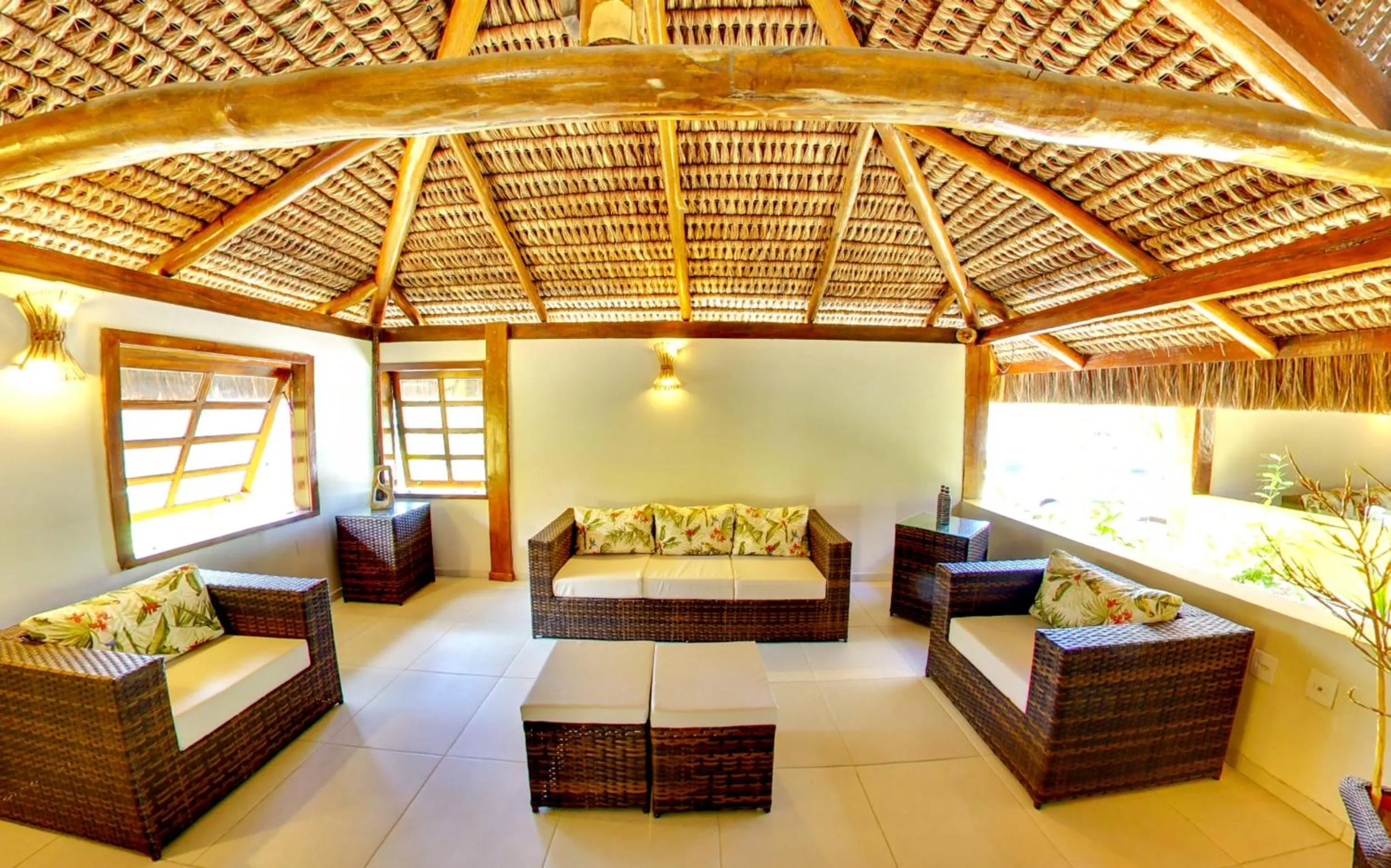 Lounge or bar in Makaira Beach Resort