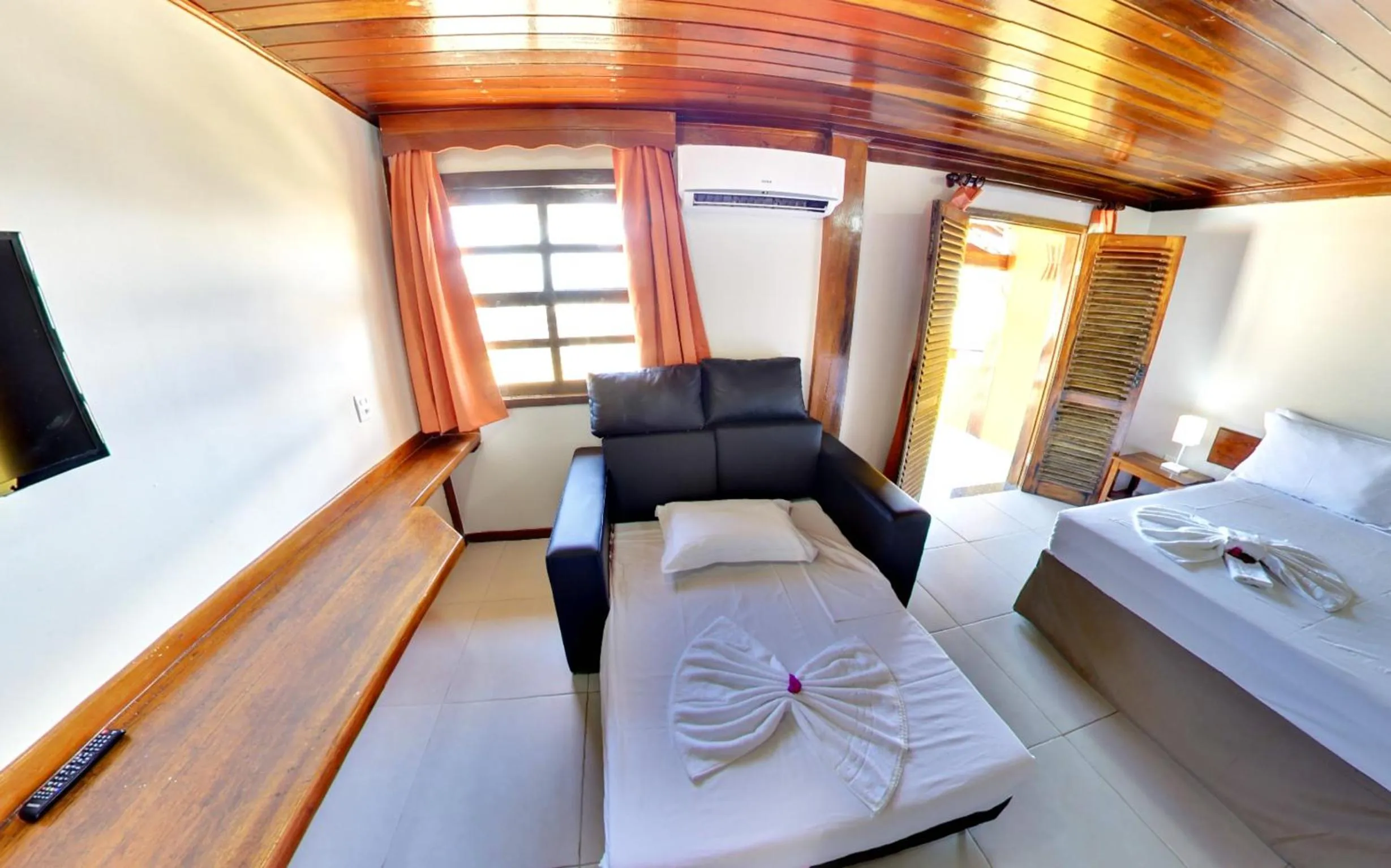 Bed in Makaira Beach Resort