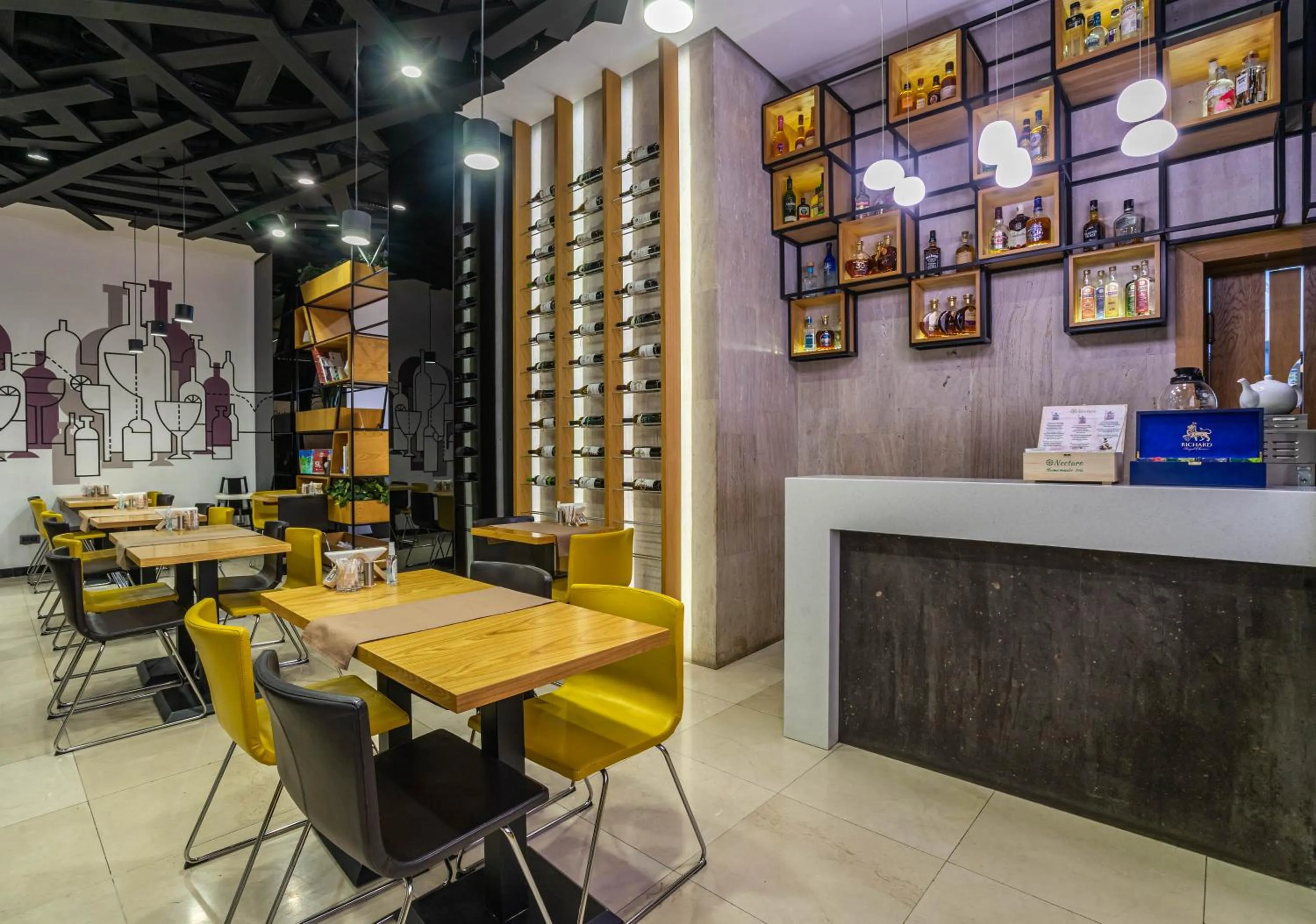 Restaurant/places to eat in Nova Hotel Yerevan