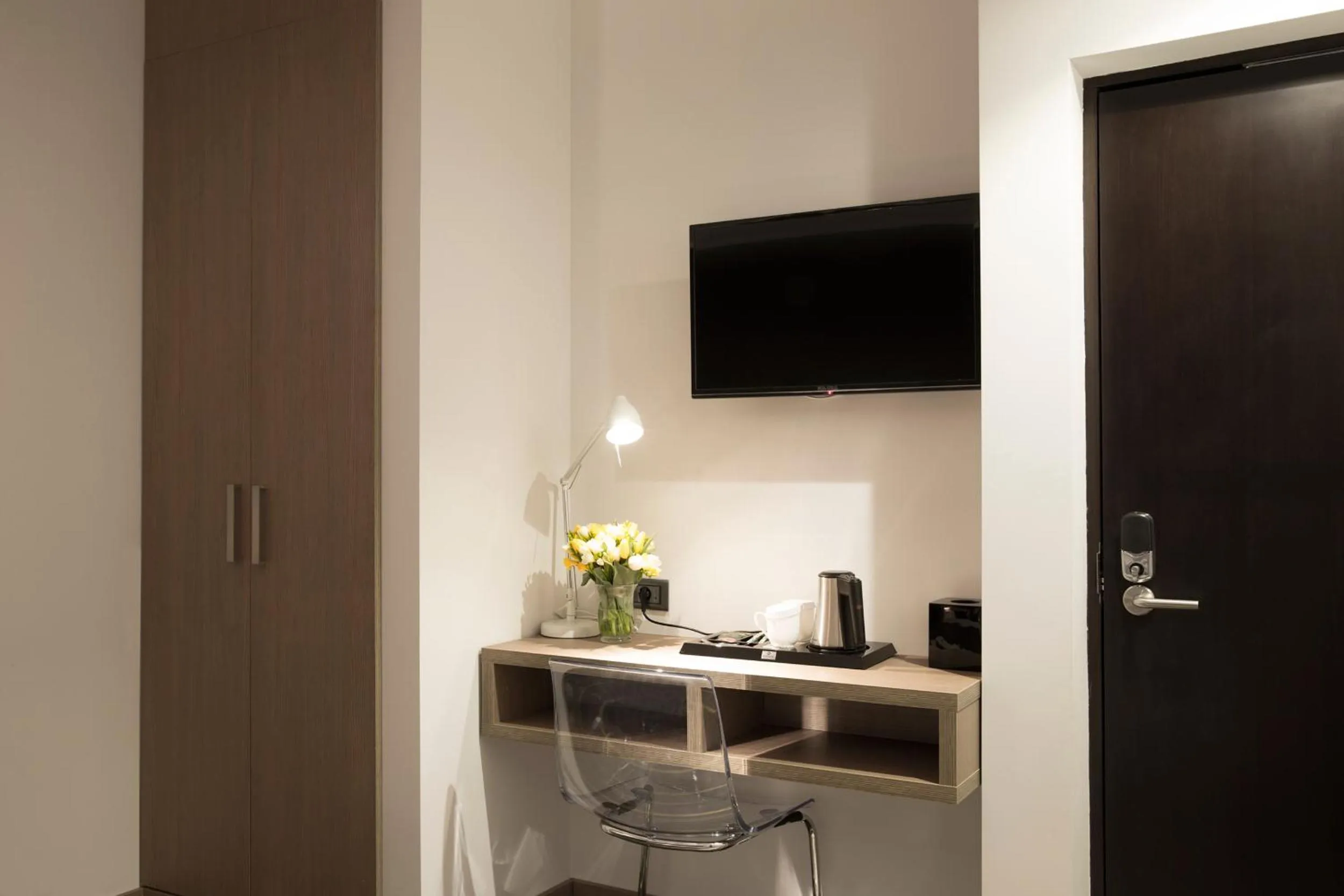 Coffee/tea facilities in Nova Hotel Yerevan