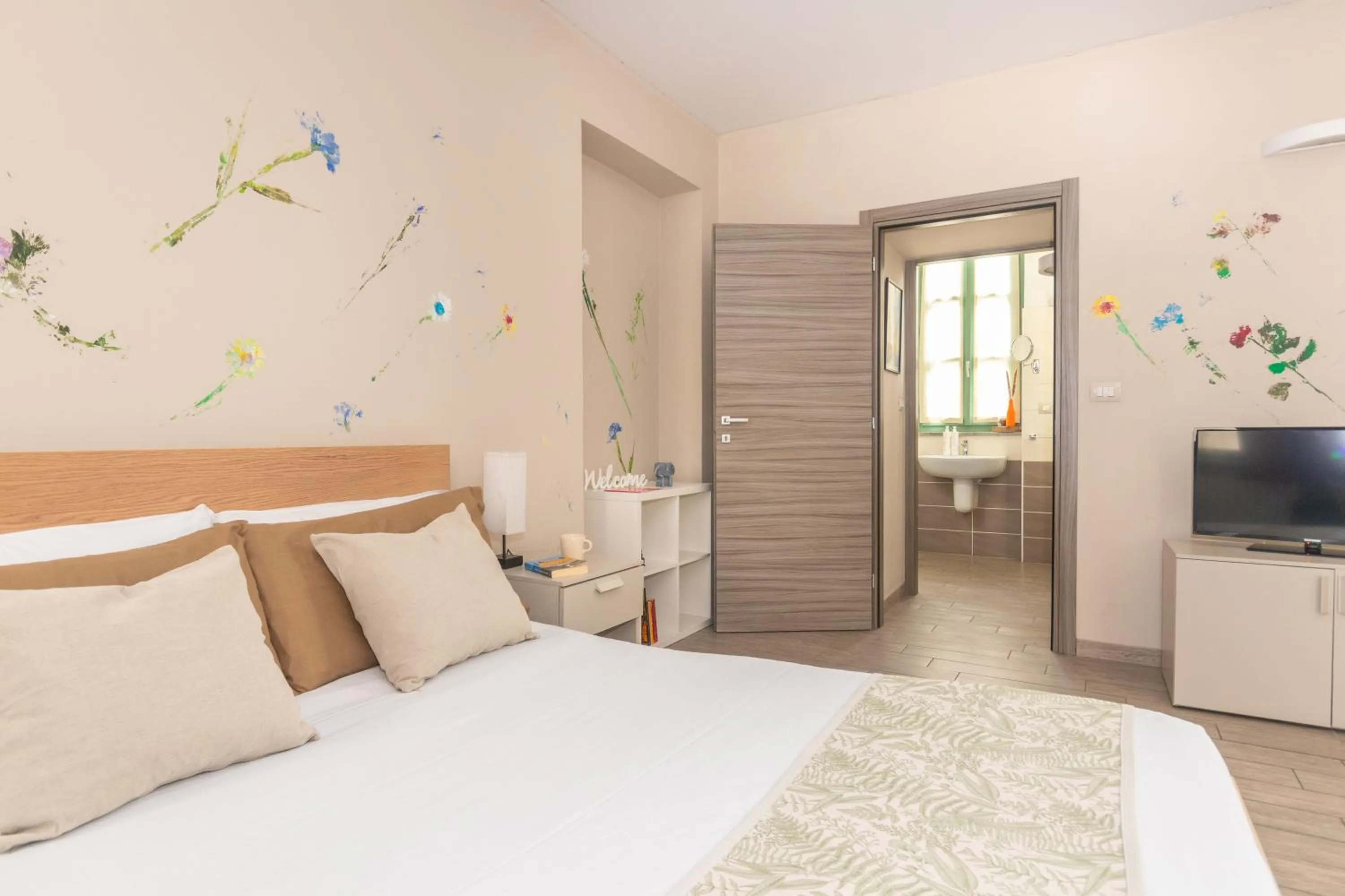 Bedroom, Bed in Housing Giulia