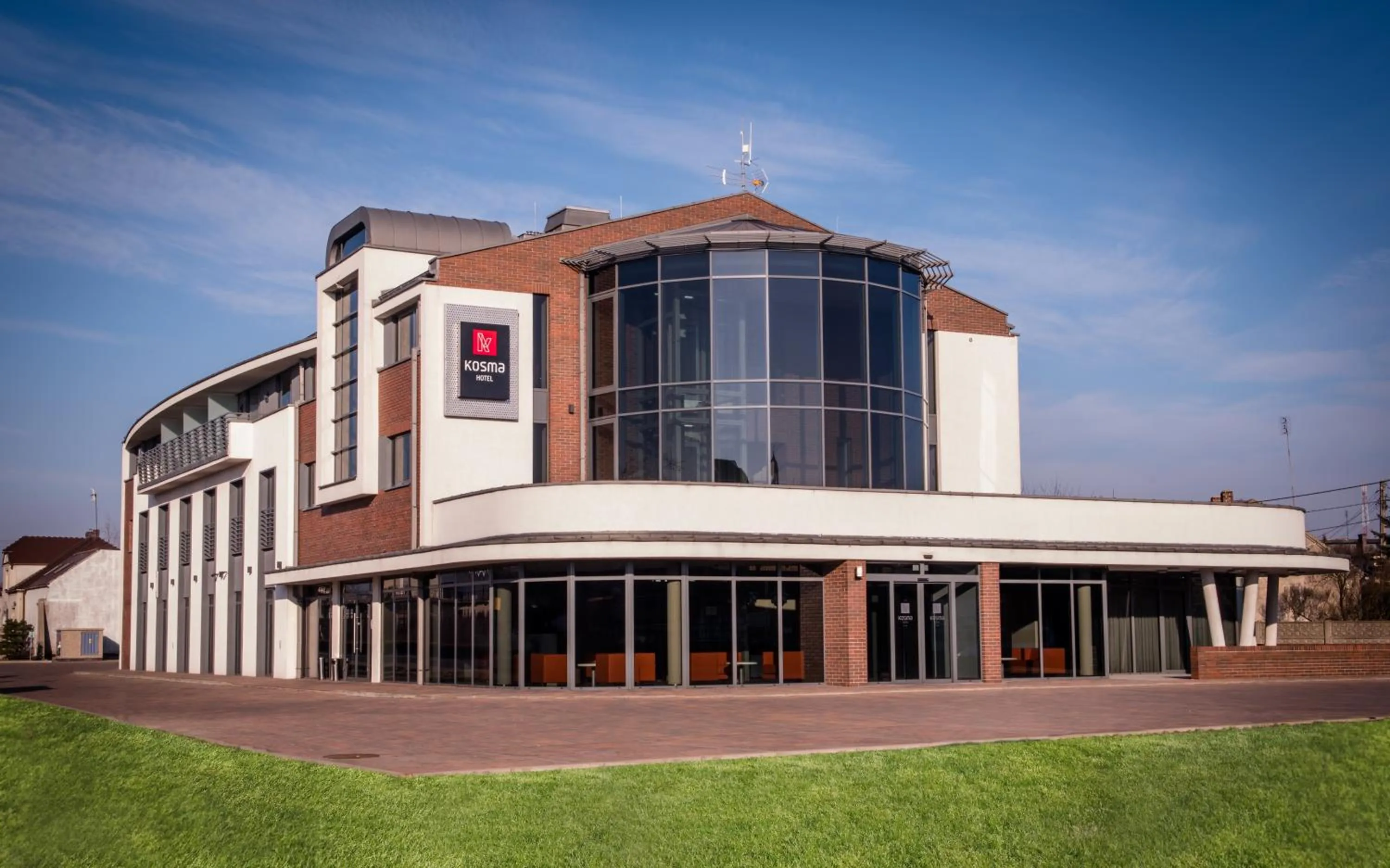 Facade/entrance, Property Building in Hotel Kosma