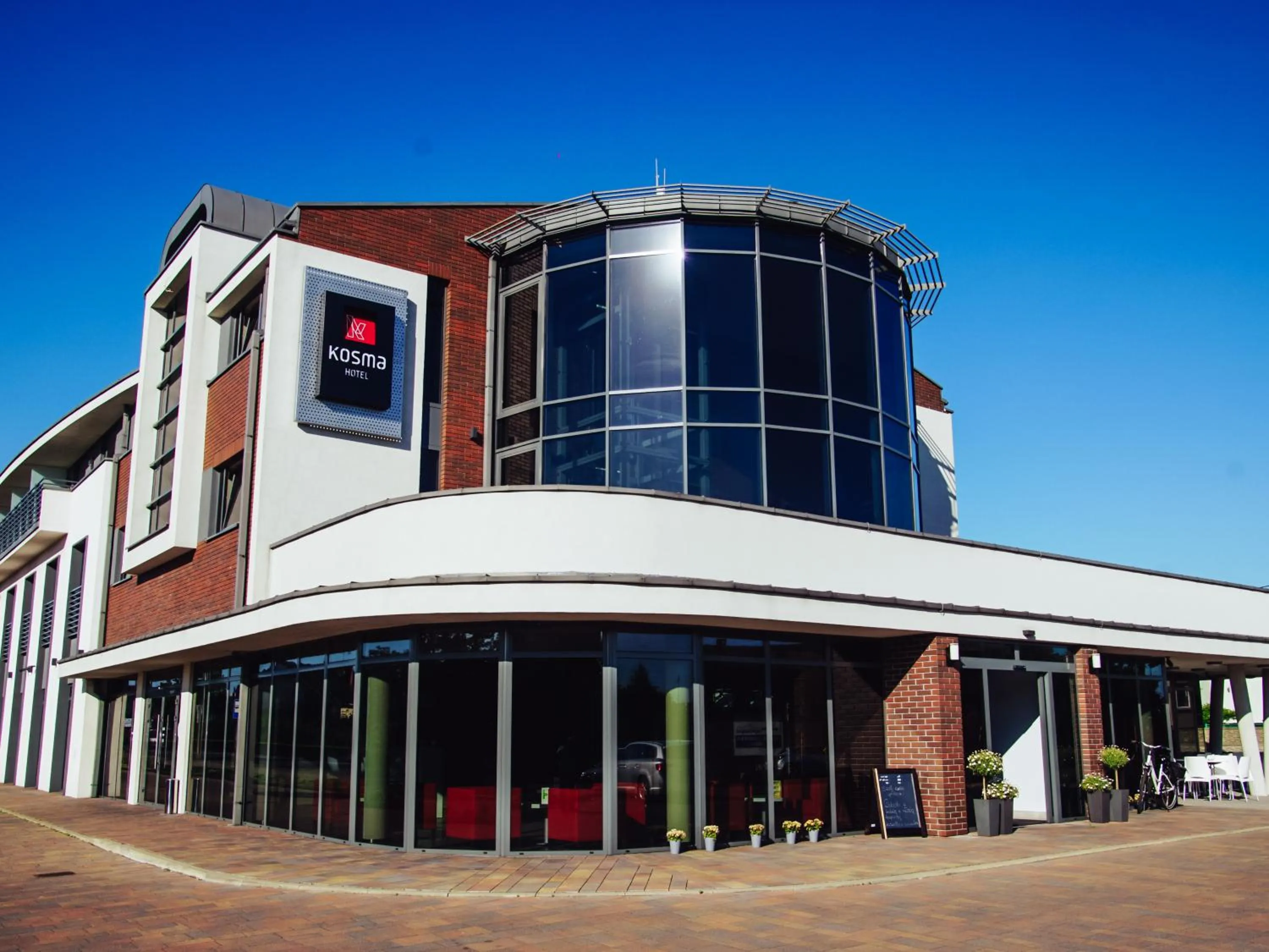 Property Building in Hotel Kosma