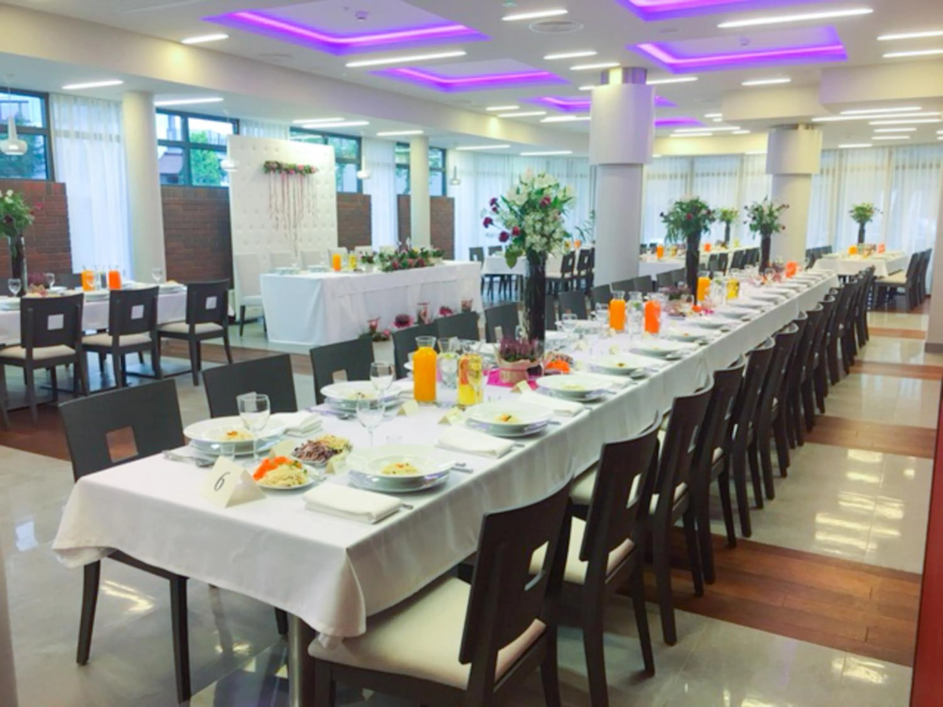 Restaurant/Places to Eat in Hotel Kosma