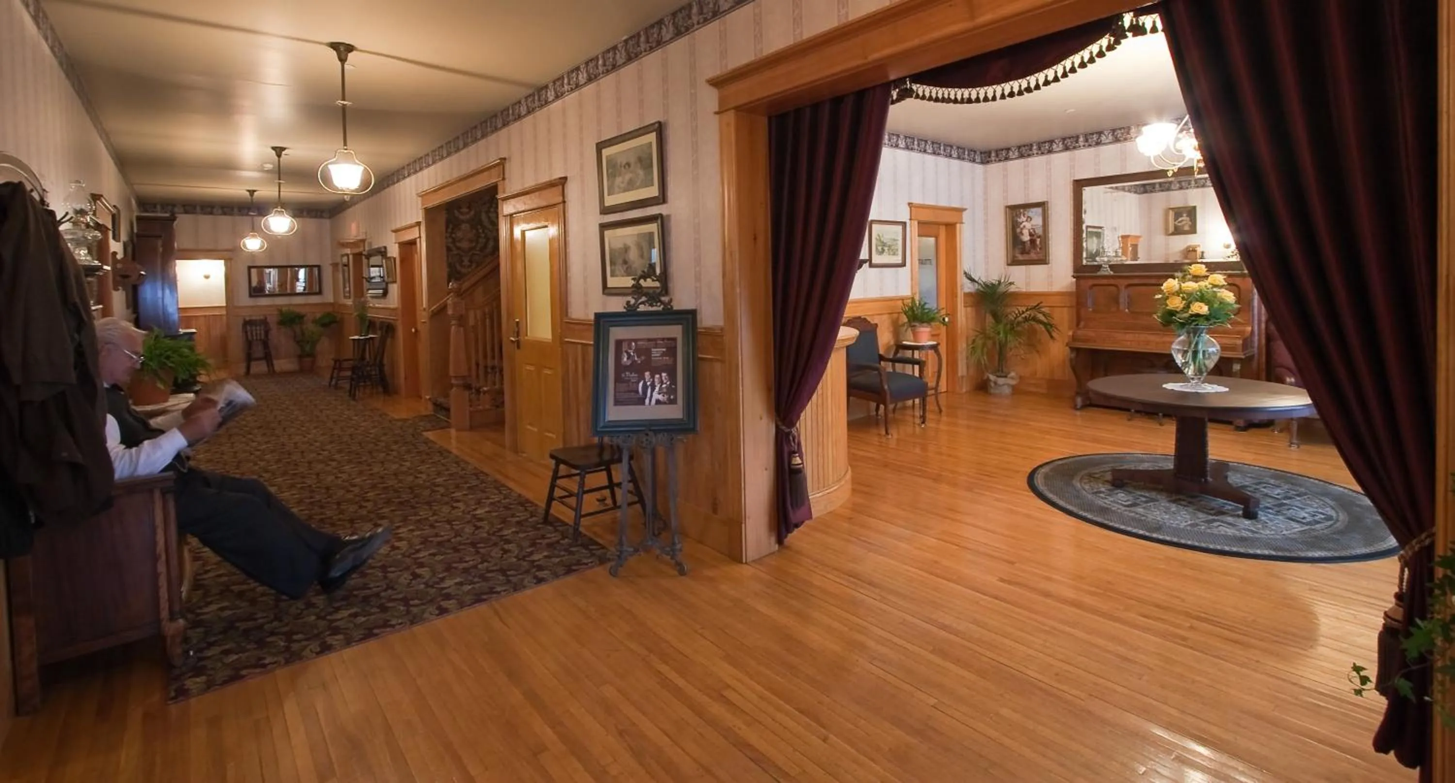Facade/entrance in Hôtel Château Albert