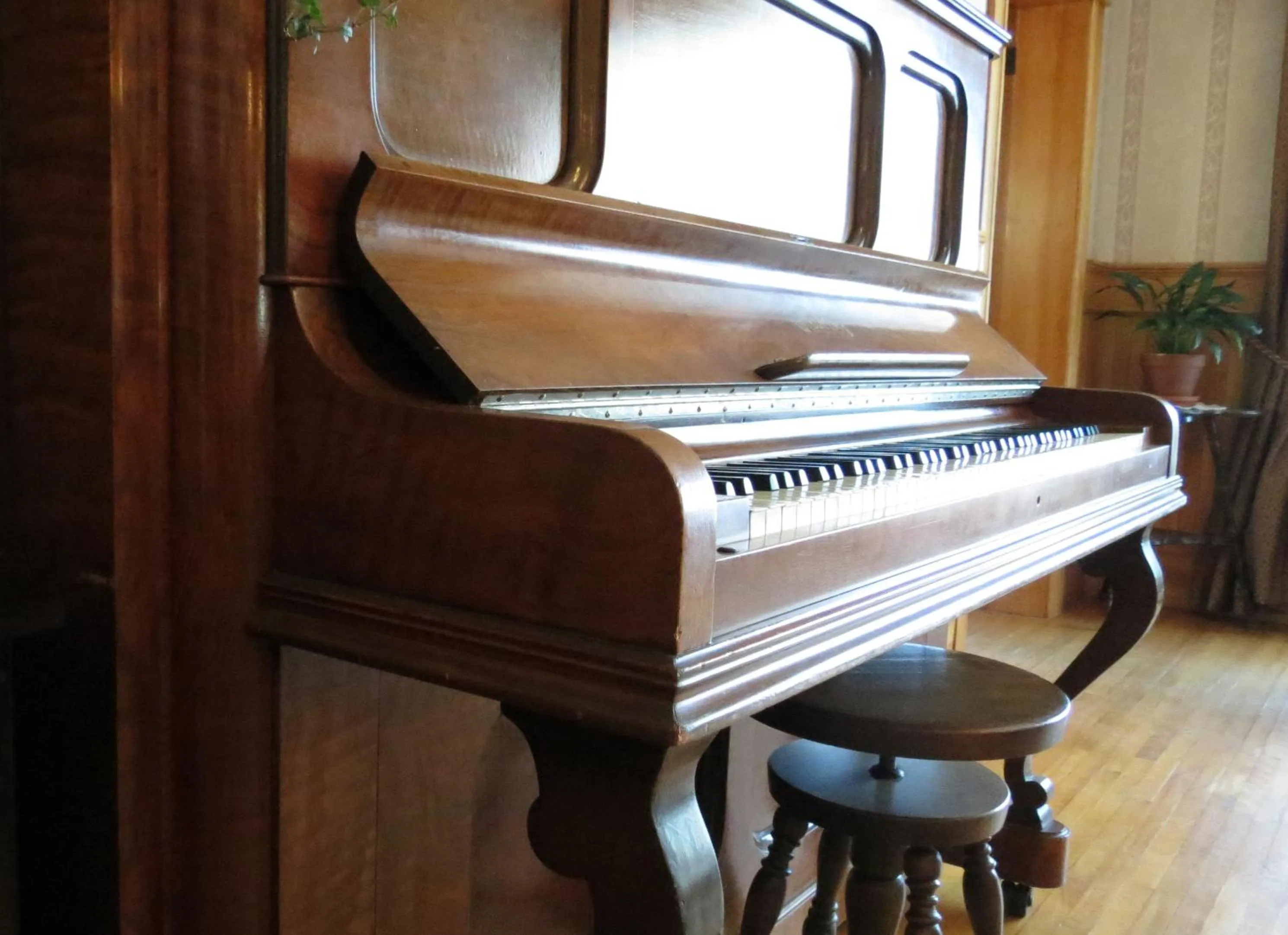 Property building in Hôtel Château Albert