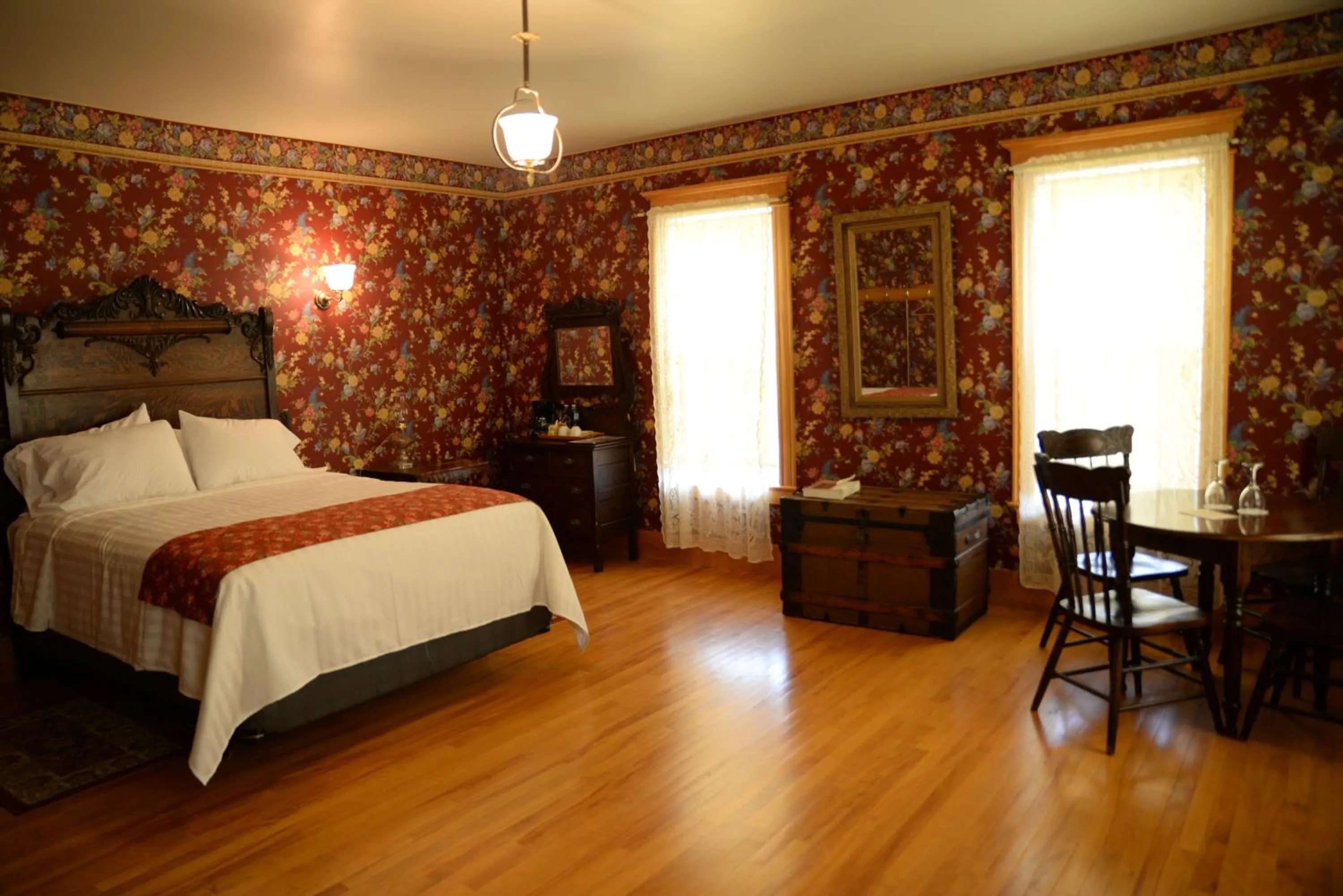 Photo of the whole room, Bed in Hôtel Château Albert