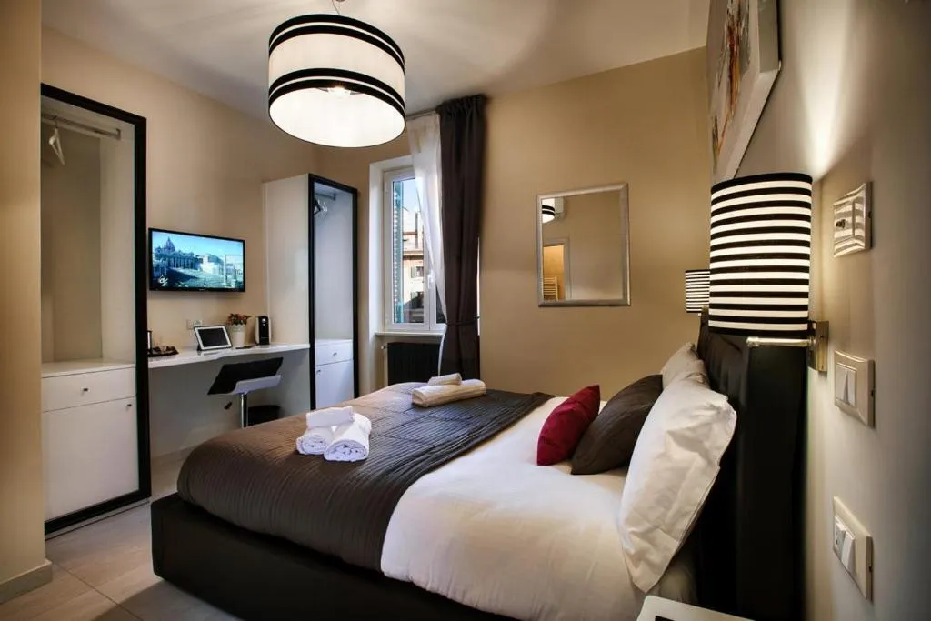 TV and multimedia, Bed in Guest House Grazioli