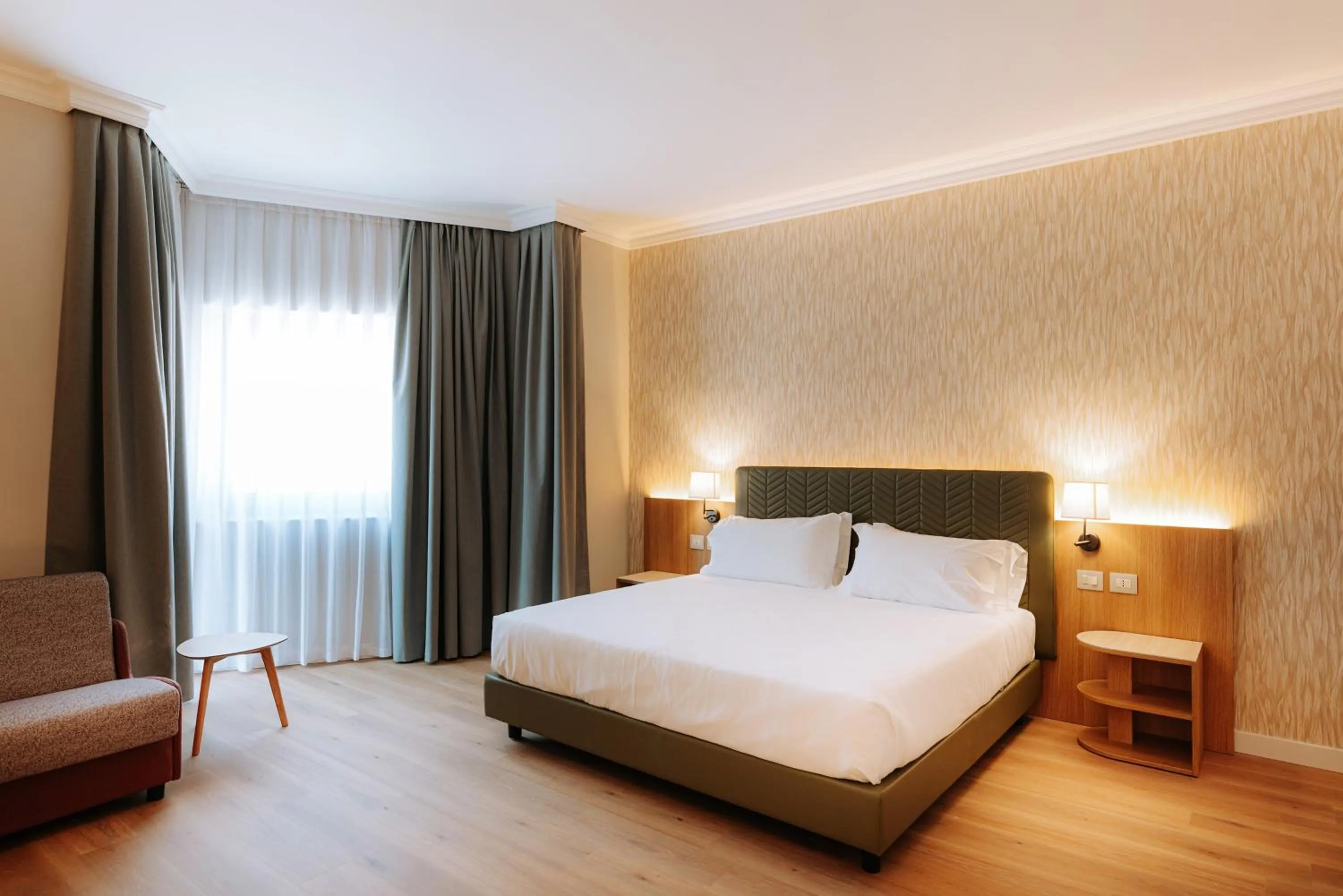 Bed in Mövenpick Hotel Bari