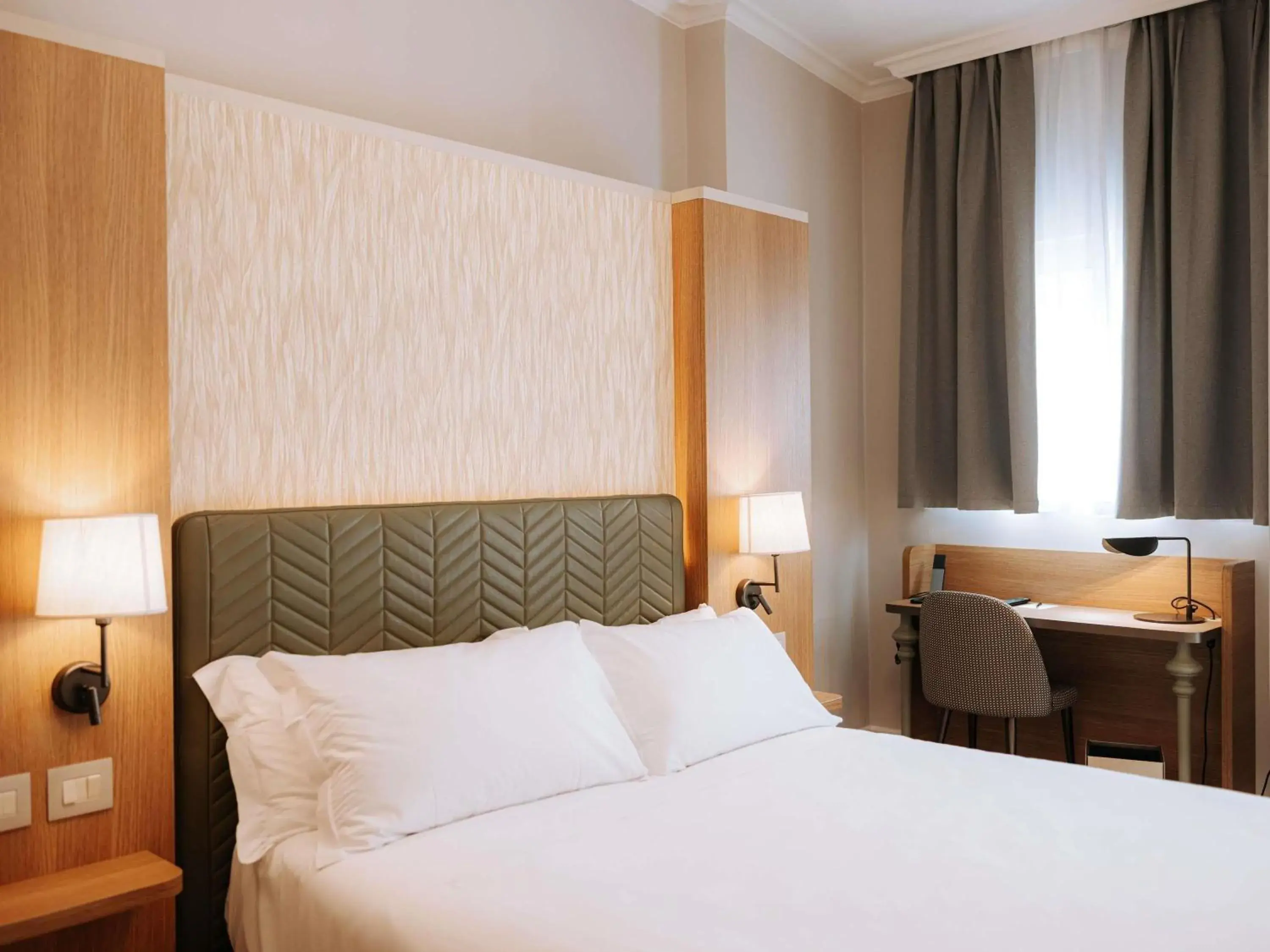 Classic Double or Single Room - single occupancy in Mövenpick Hotel Bari Classic Double or Single Room - single occupancy in Mövenpick Hotel Bari