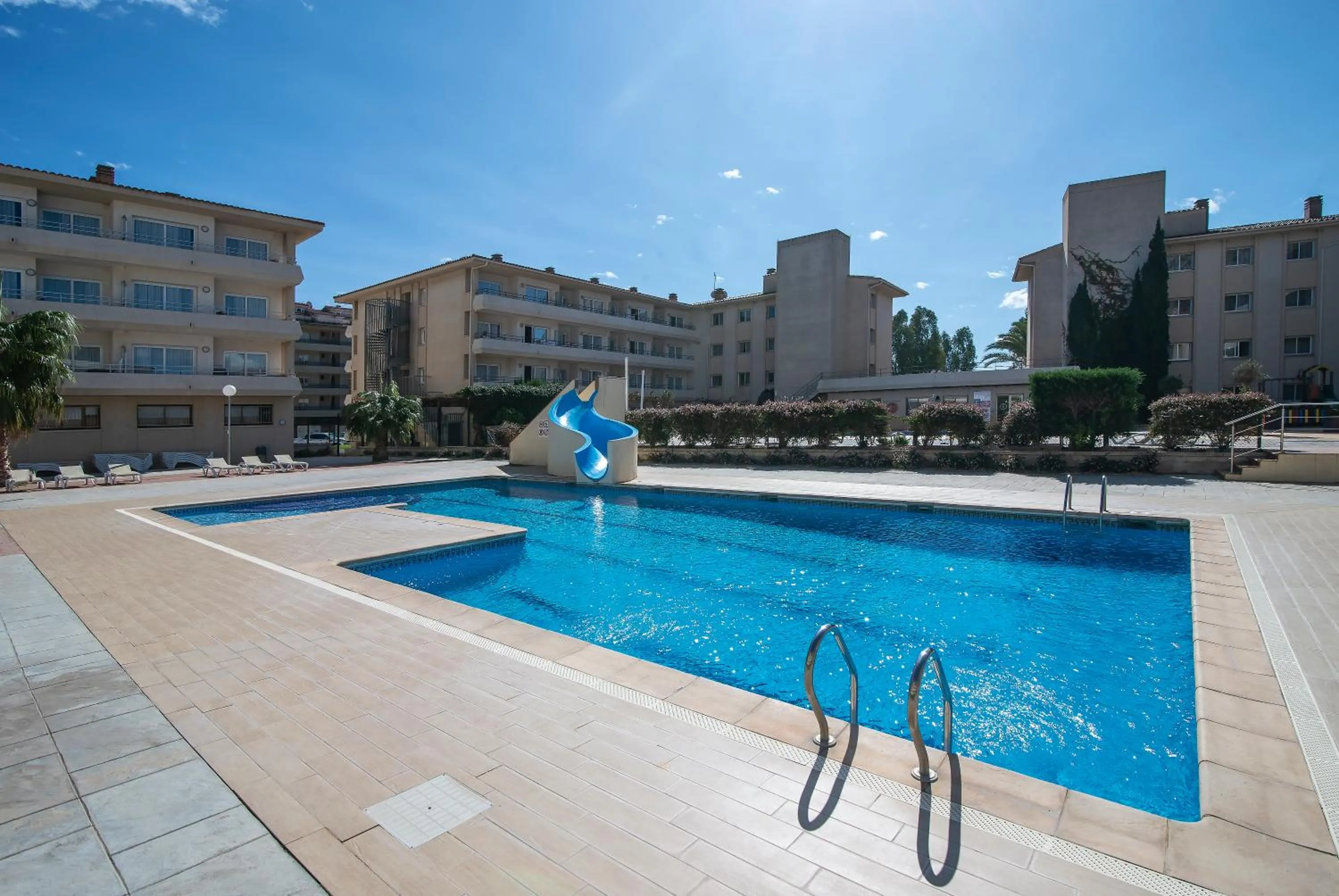 Swimming pool in Pierre & Vacances Estartit Playa