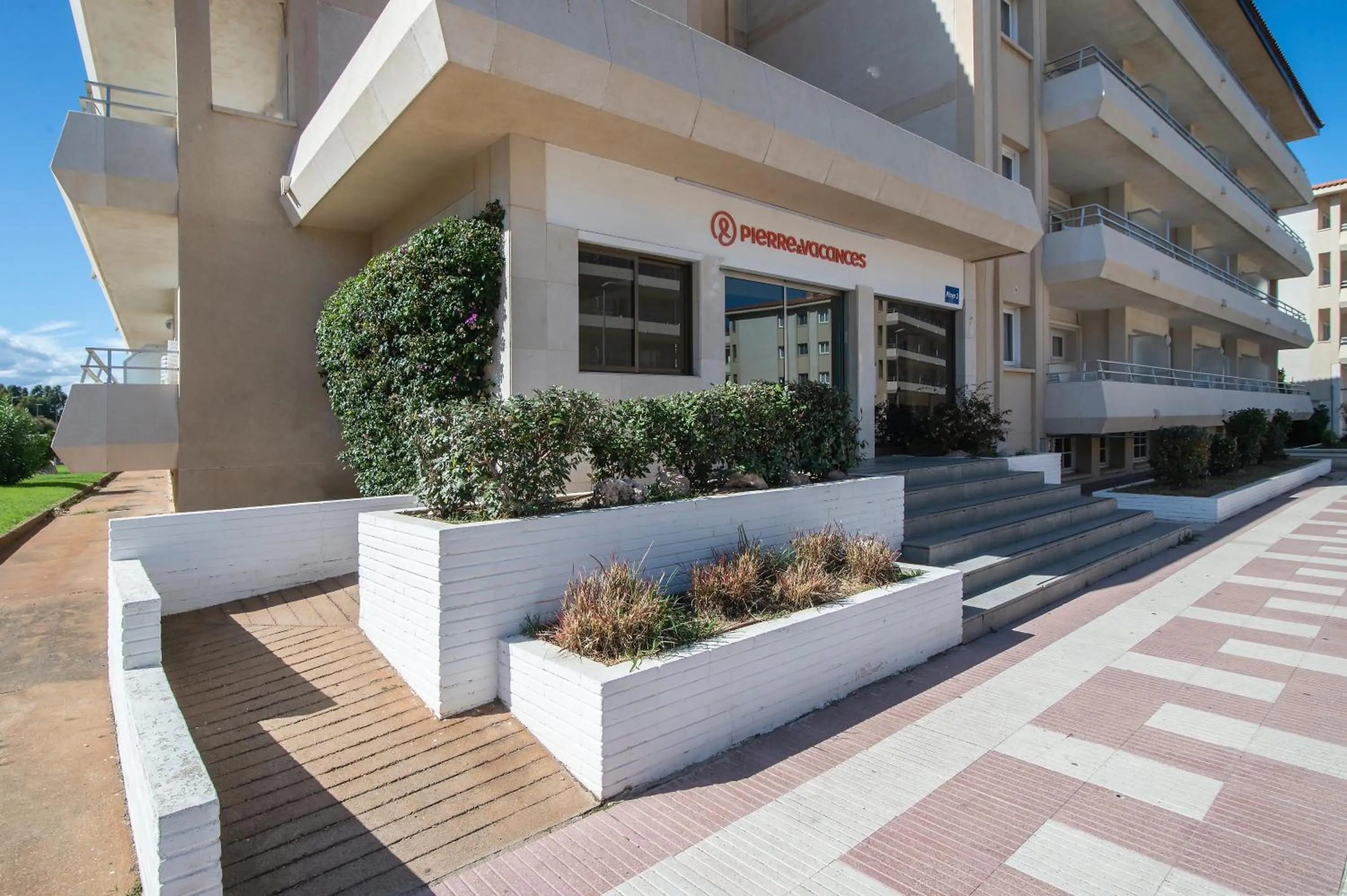 Facade/entrance in Pierre & Vacances Estartit Playa