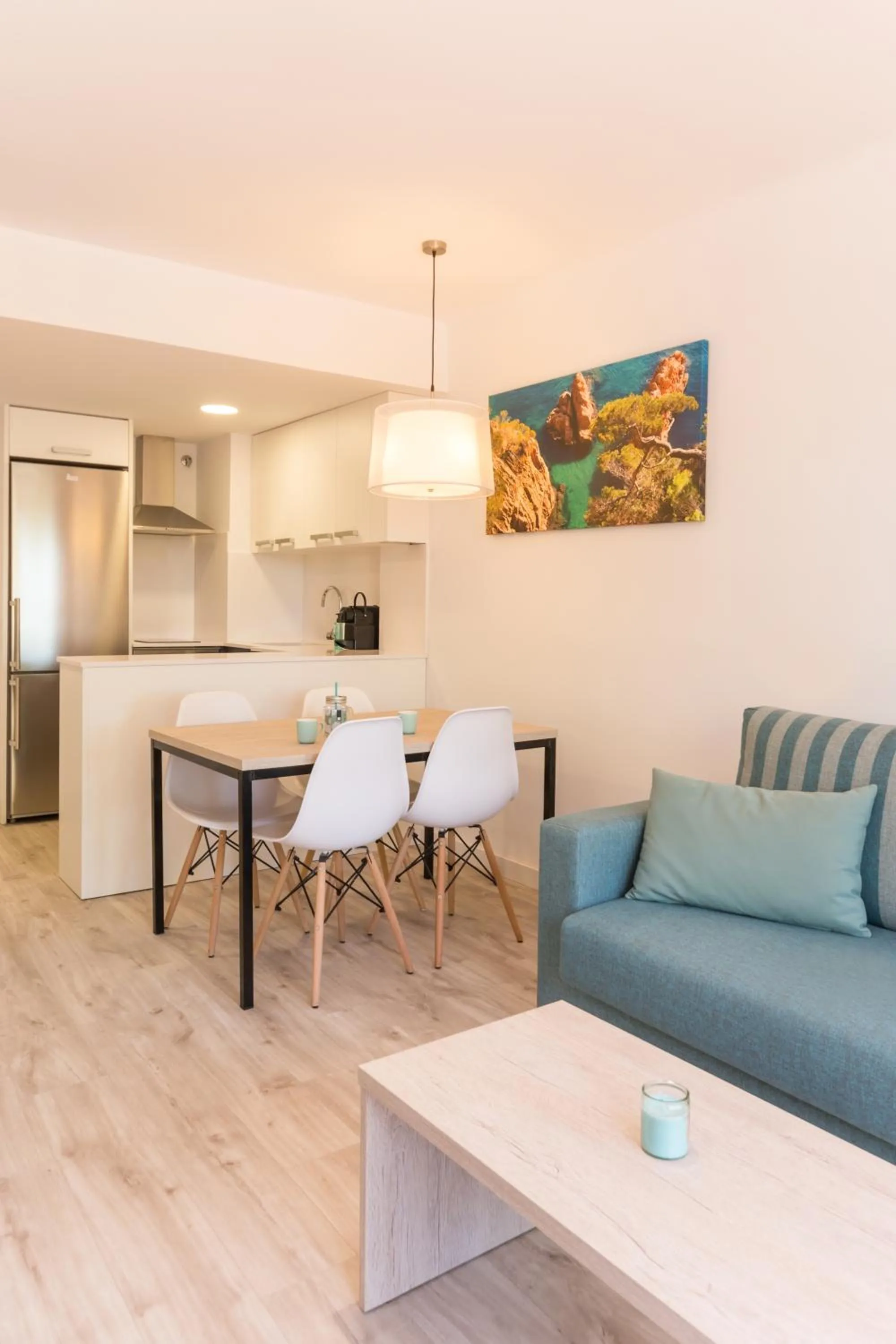 Kitchen or kitchenette in Pierre & Vacances Estartit Playa