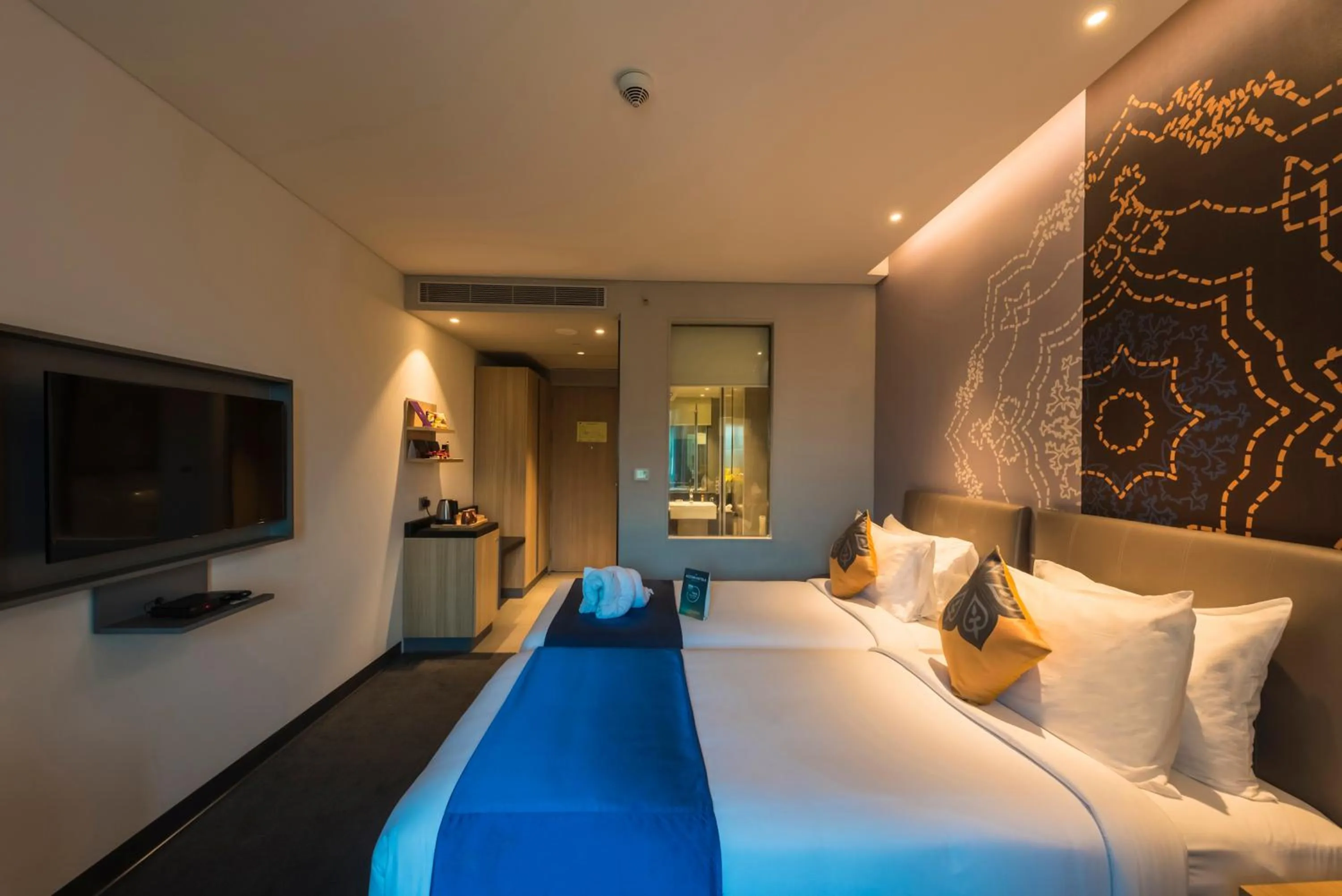 Photo of the whole room, Bed in Grand Mercure Mysore - An Accor Brand