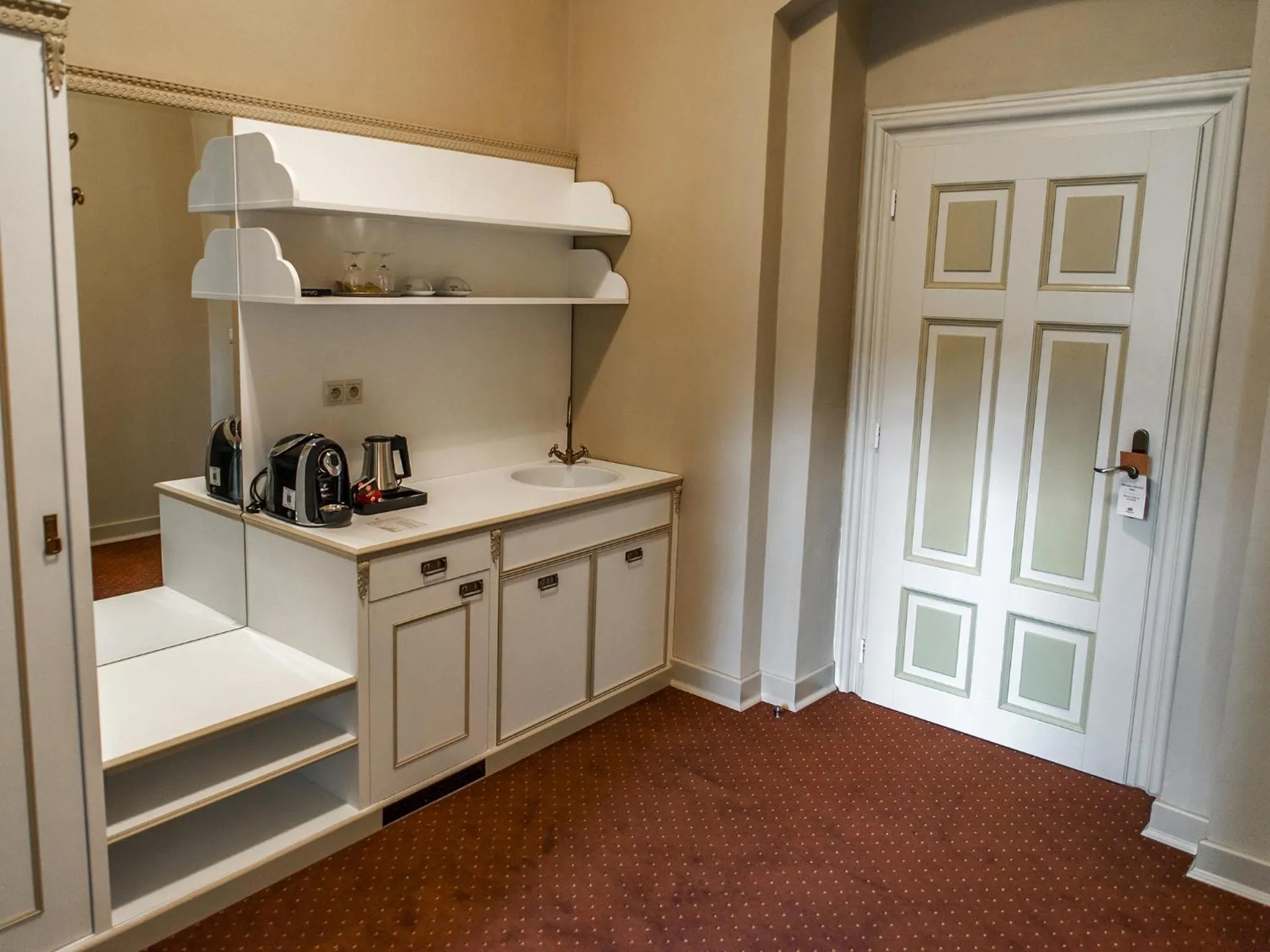 Coffee/tea facilities in Hotel Gino Park Palace - Kaštieľ Orlové