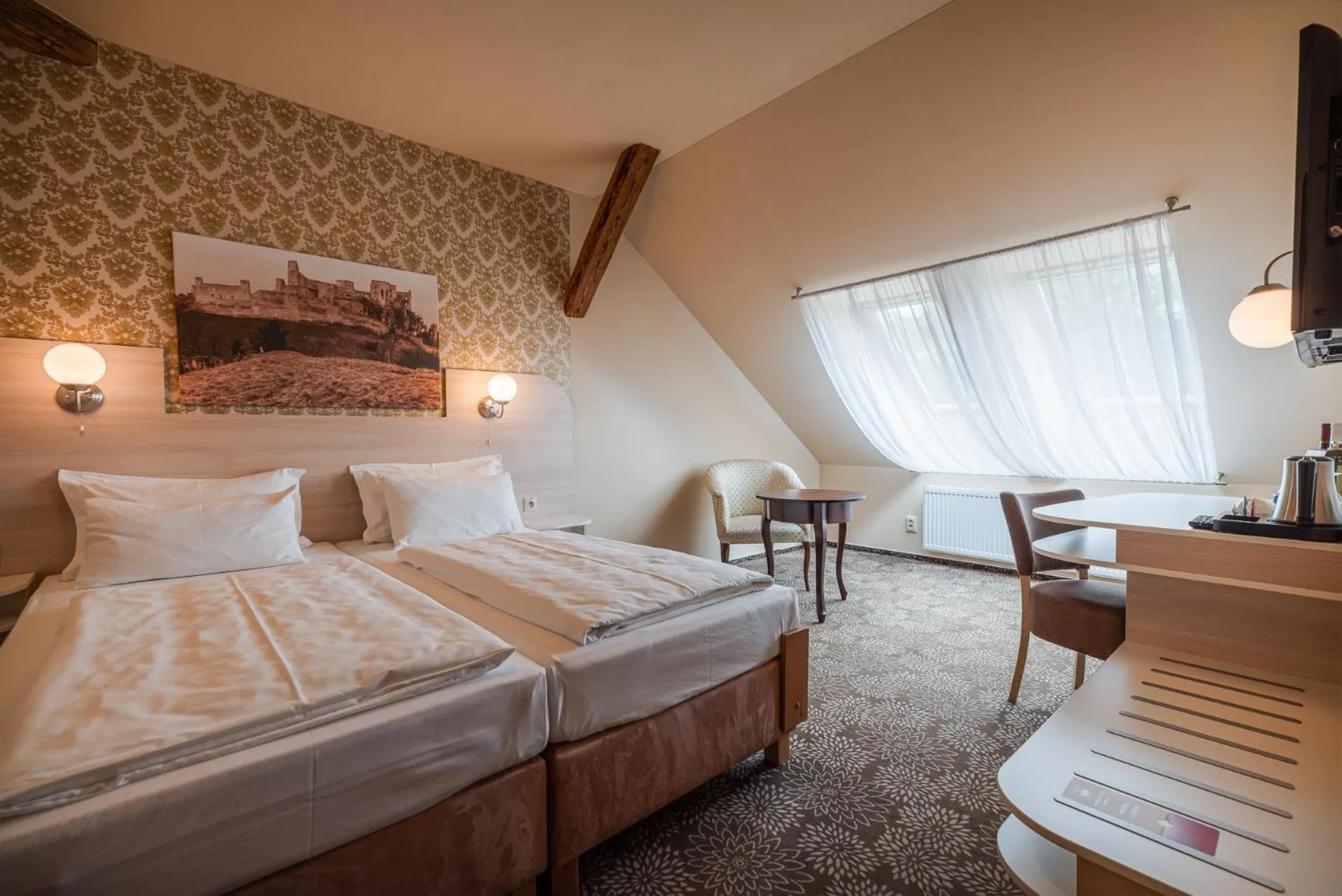 Bed in Hotel Gino Park Palace - Kaštieľ Orlové