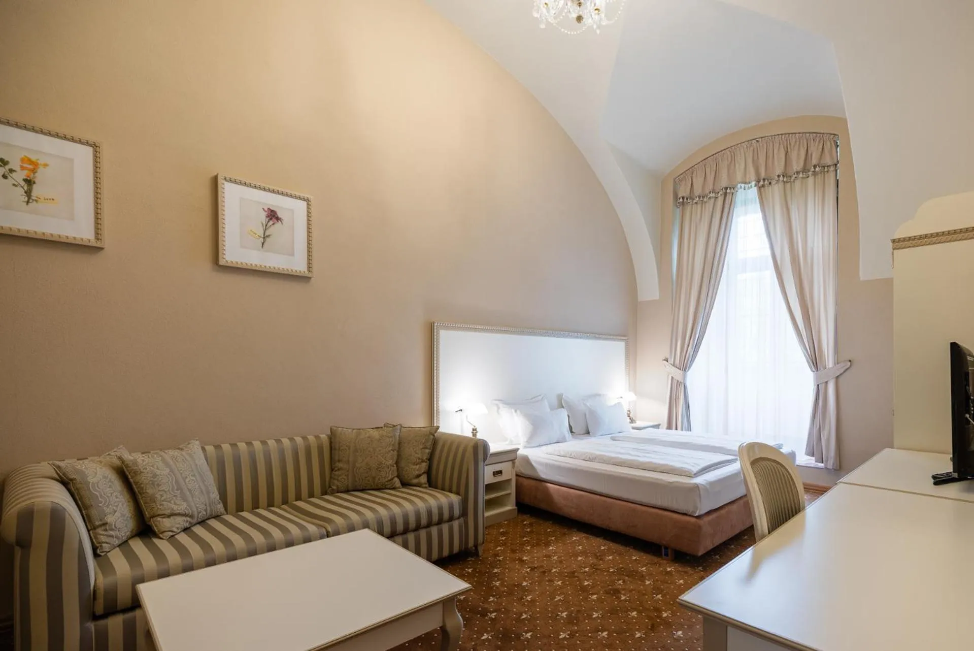 Bed in Hotel Gino Park Palace - Kaštieľ Orlové