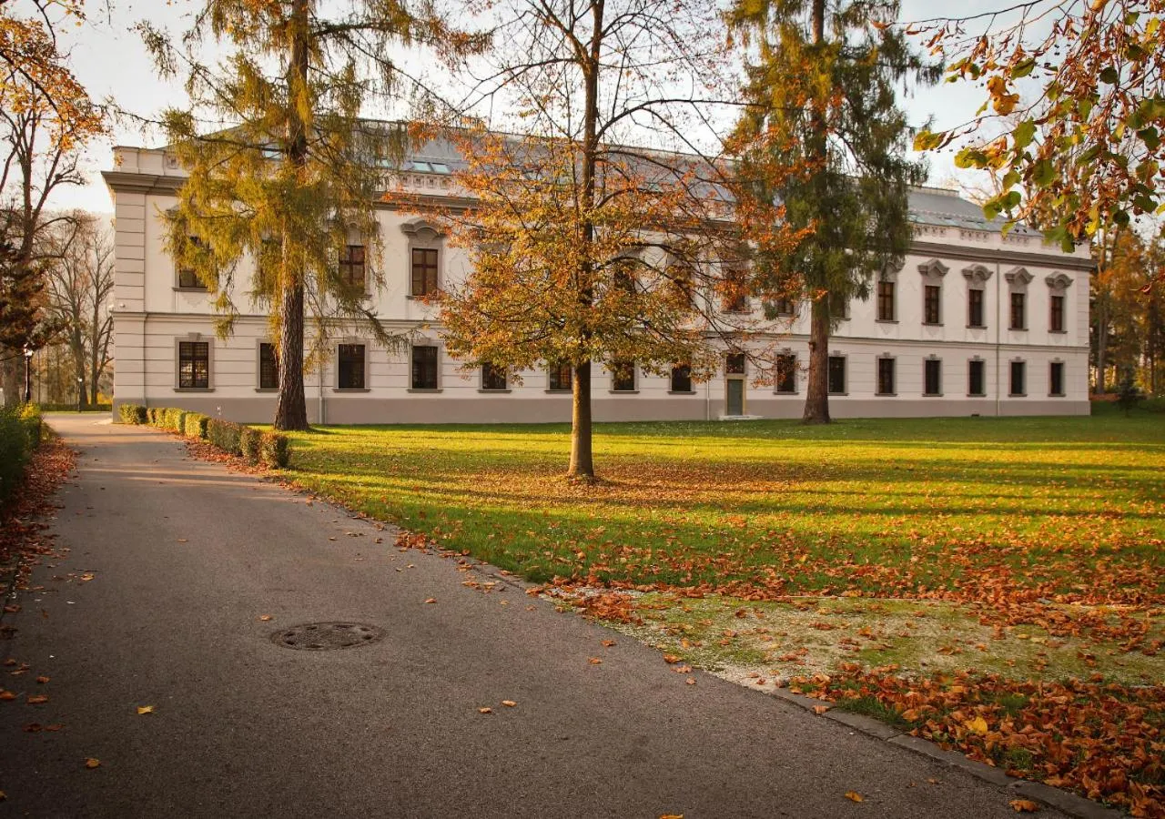 Property building in Hotel Gino Park Palace - Kaštieľ Orlové