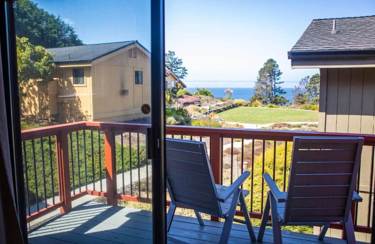 Spring in Cottages at Little River Cove