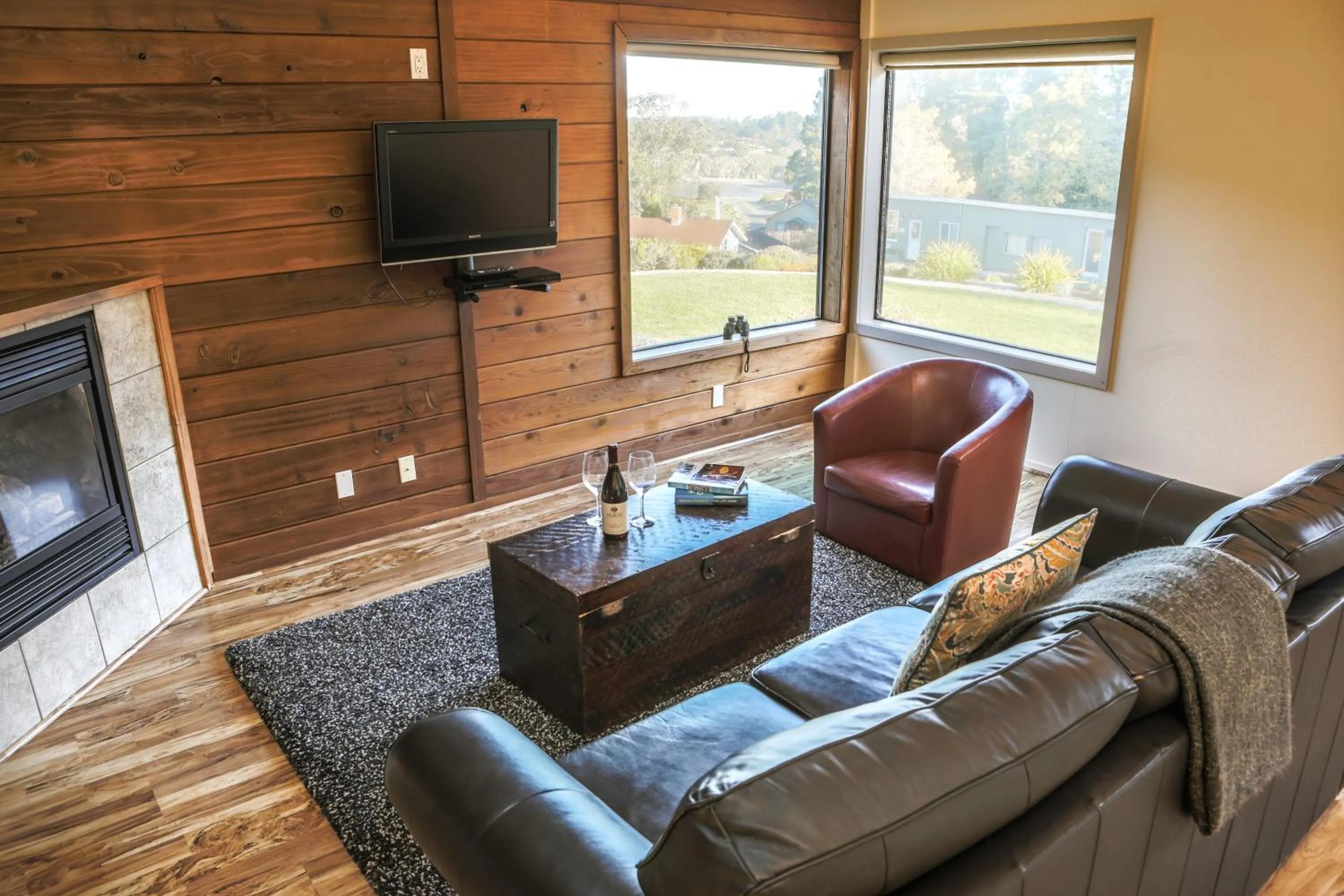 TV and multimedia in Cottages at Little River Cove