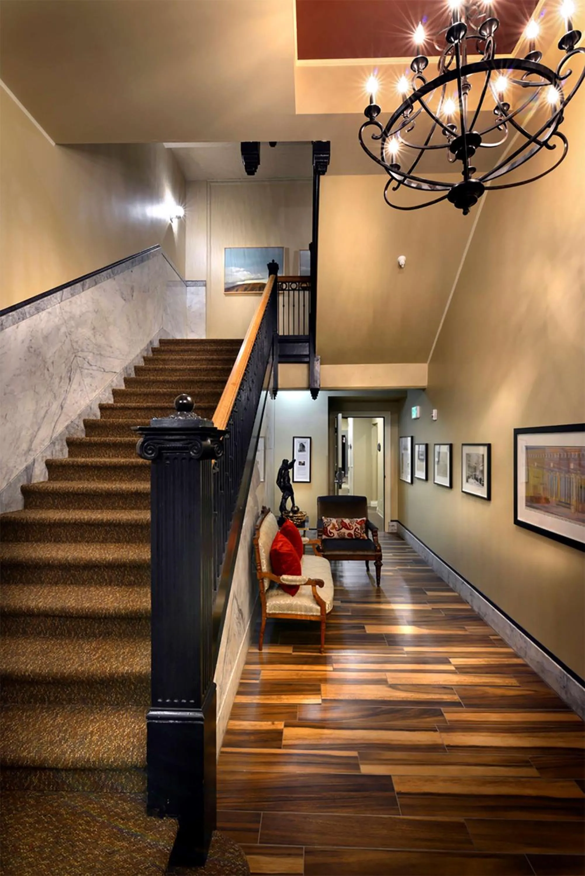 Property building in Hotel Maison Yakima Tapestry Collection by Hilton