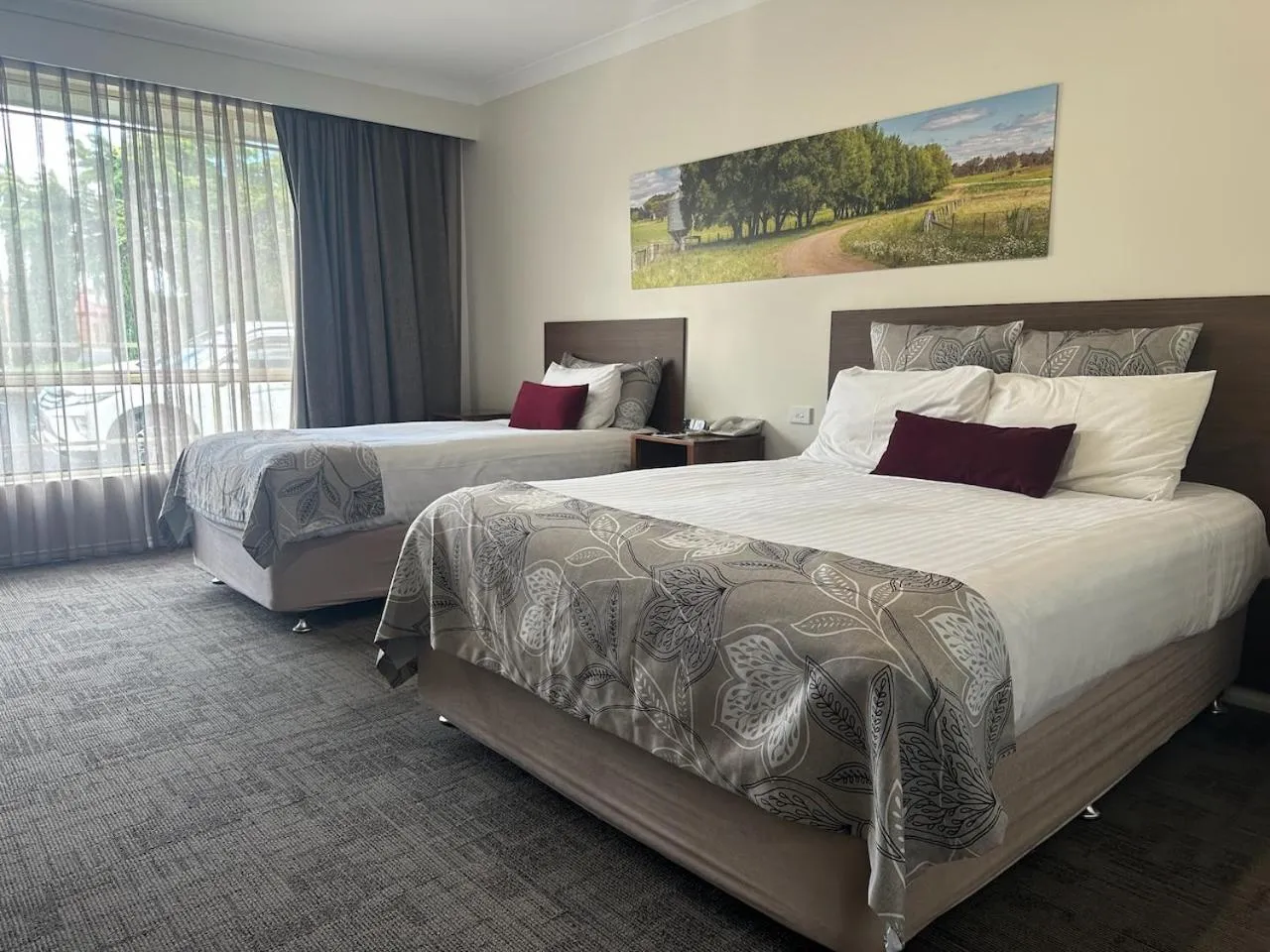 Bed in Young Federation Motor Inn and Services Club