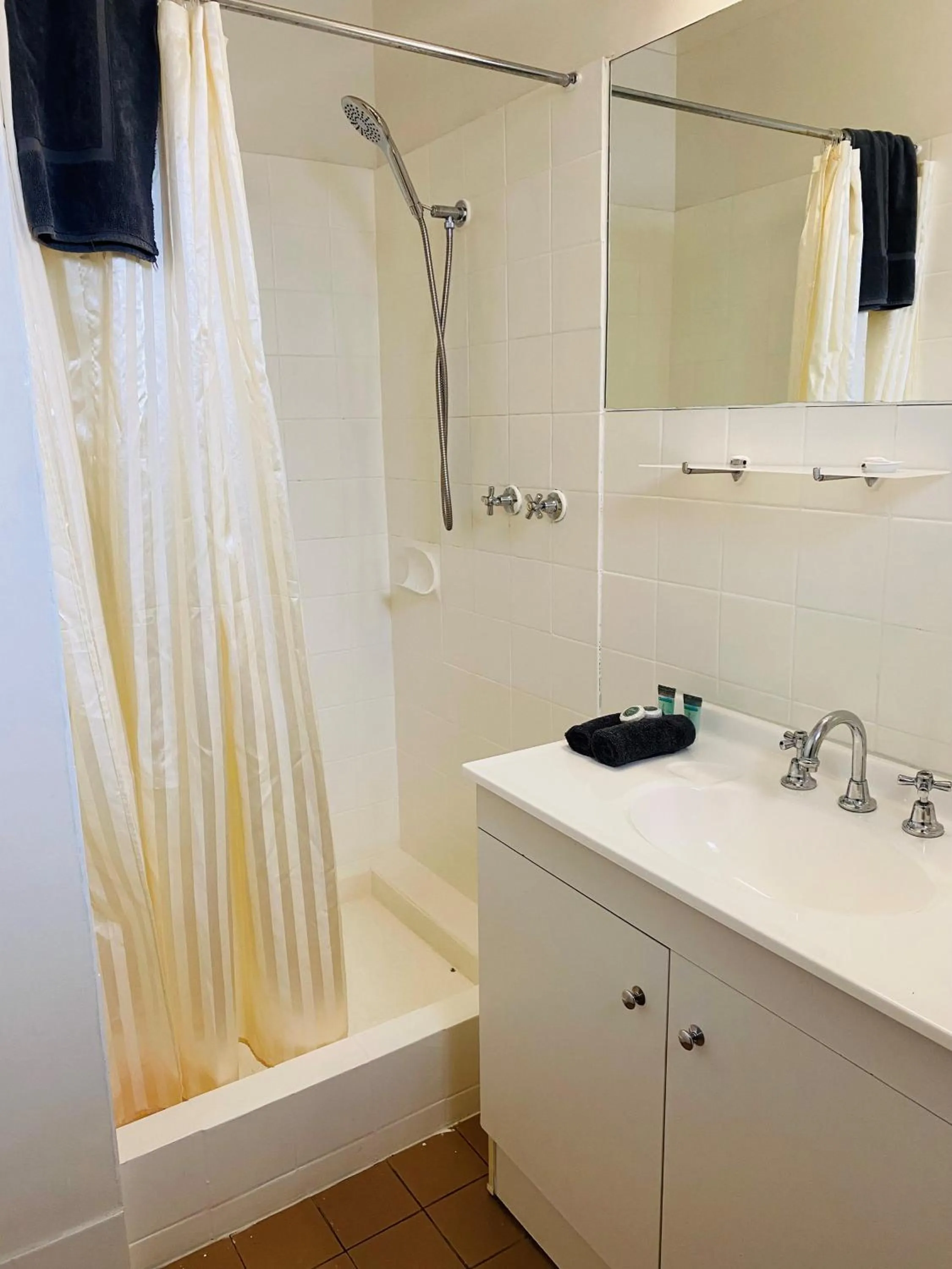 Bathroom in Rubicon Hotel Motel