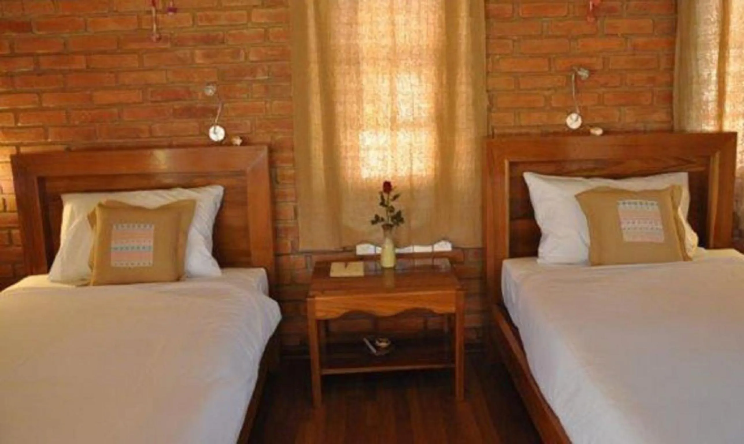 Day, Bed in Trinity Family Inn