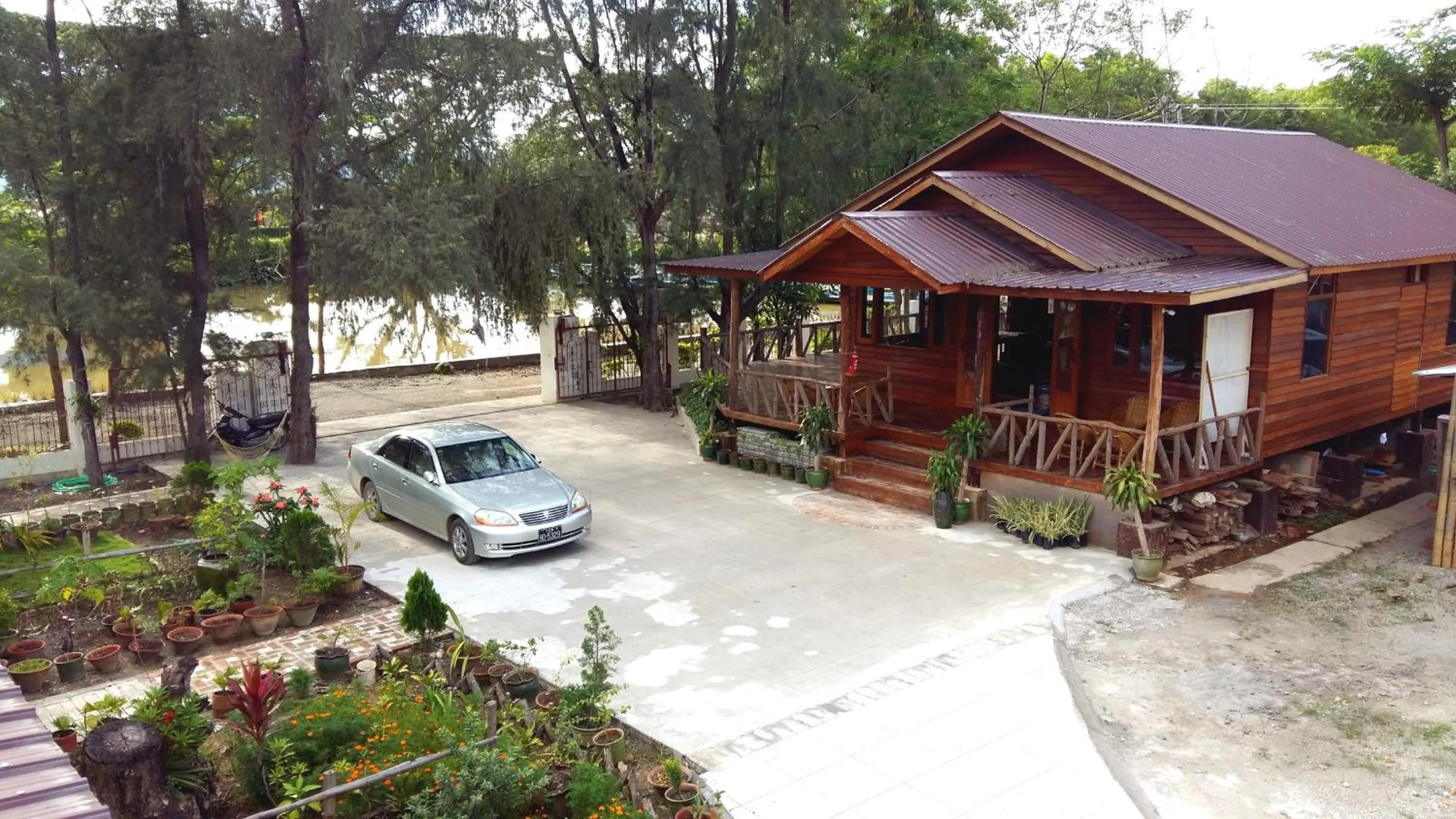 Property building in Trinity Family Inn