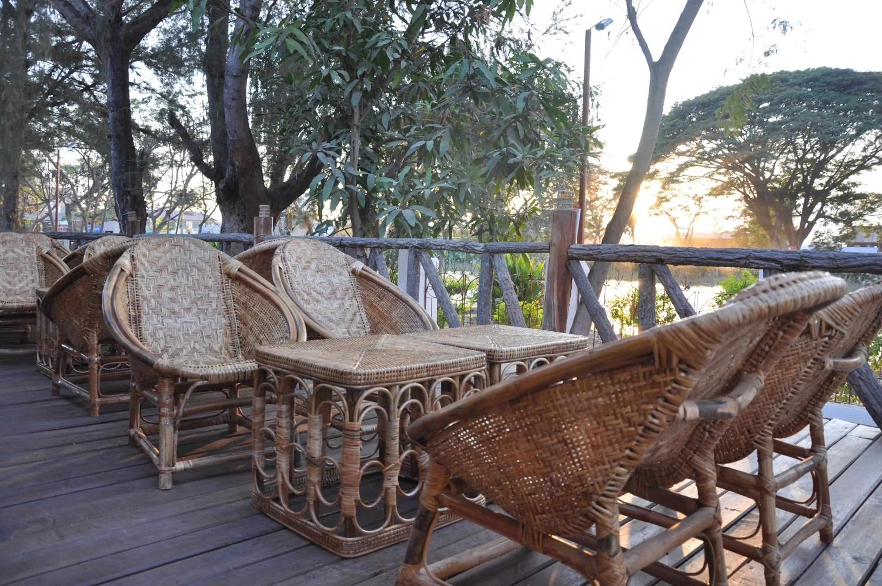 Lake view in Trinity Family Inn