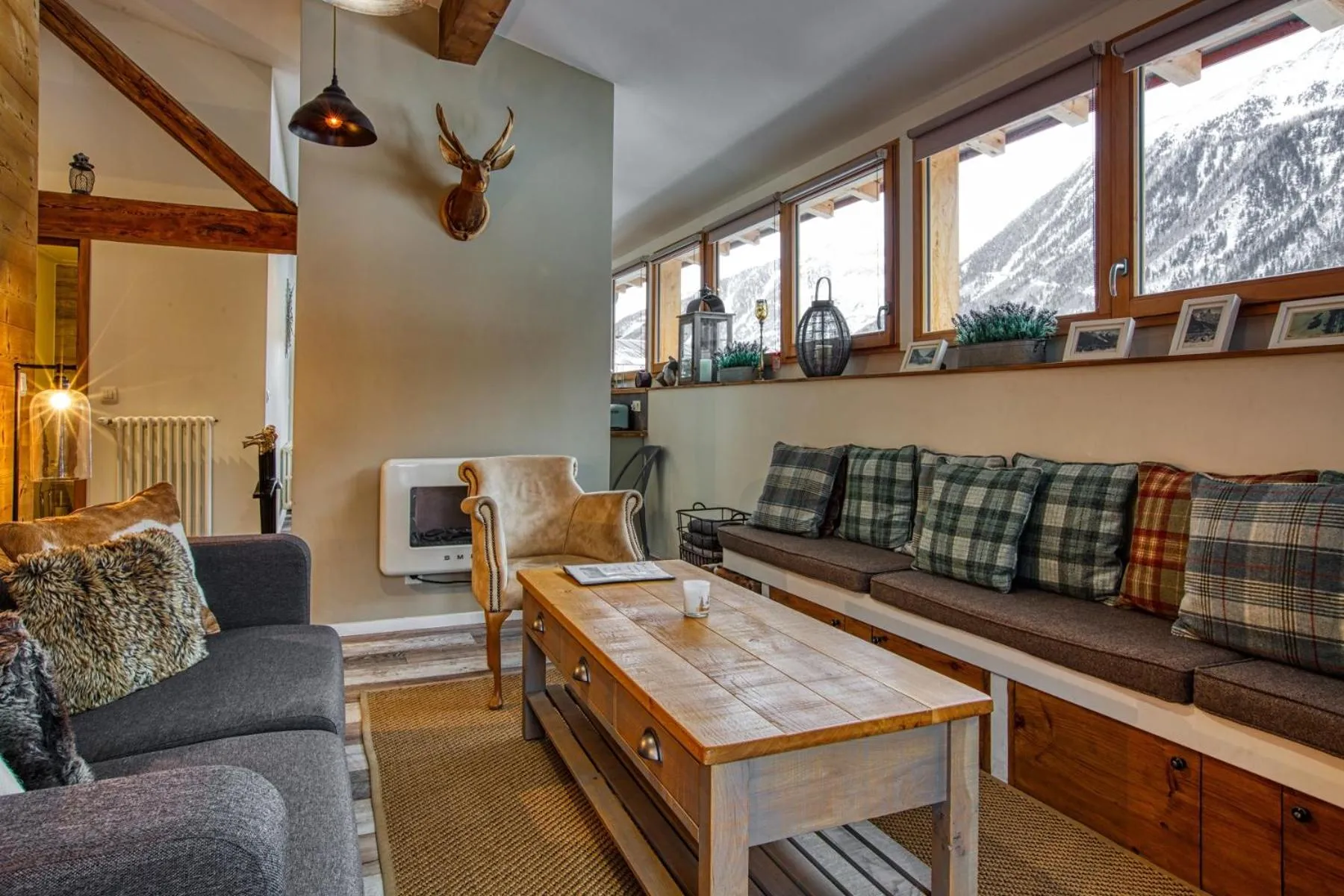 Living room in Loft Apartment High Rimaye - Mont Blanc Views, Close to Brevent